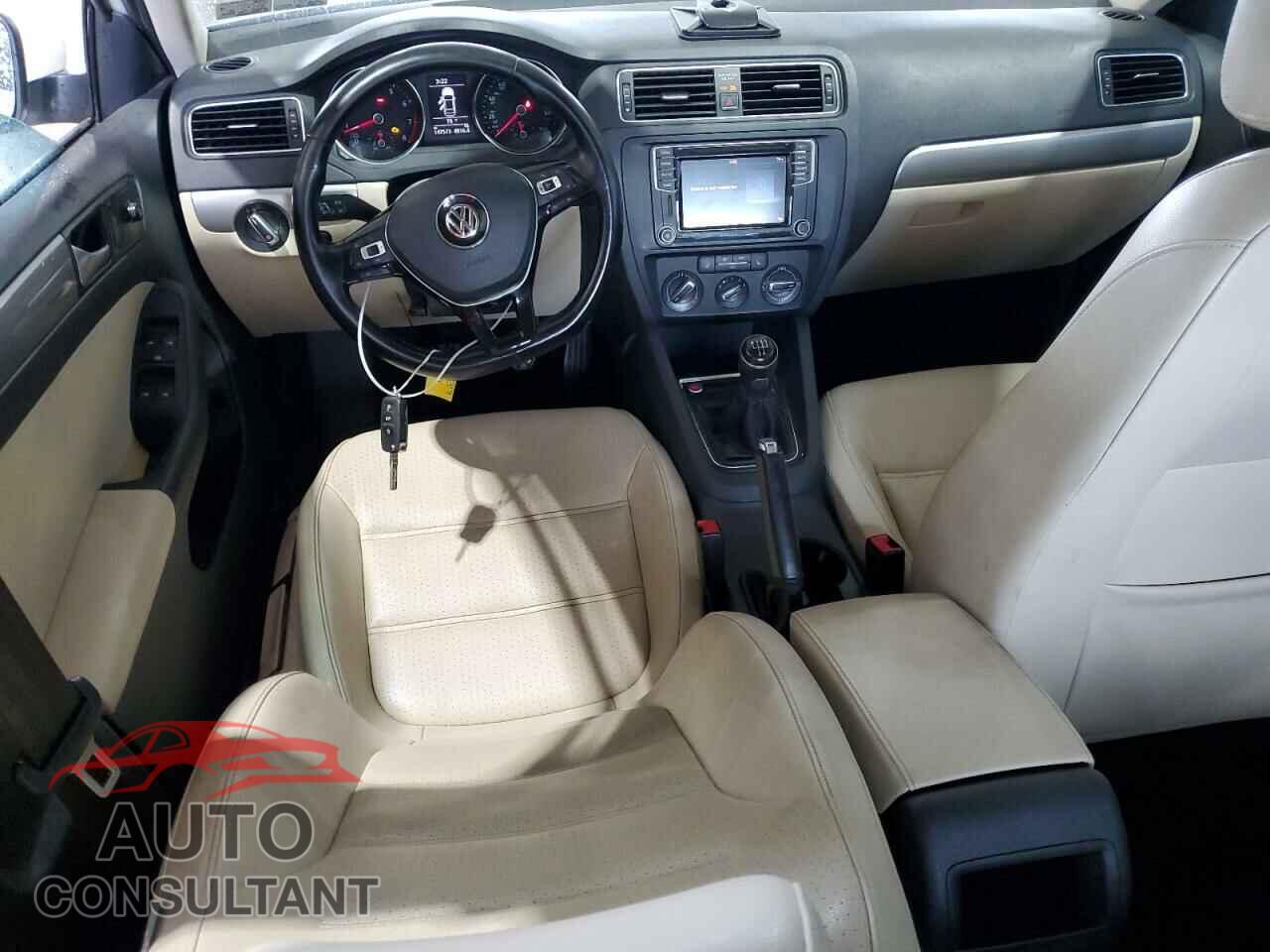 VOLKSWAGEN JETTA 2017 - 3VWB67AJ9HM207046