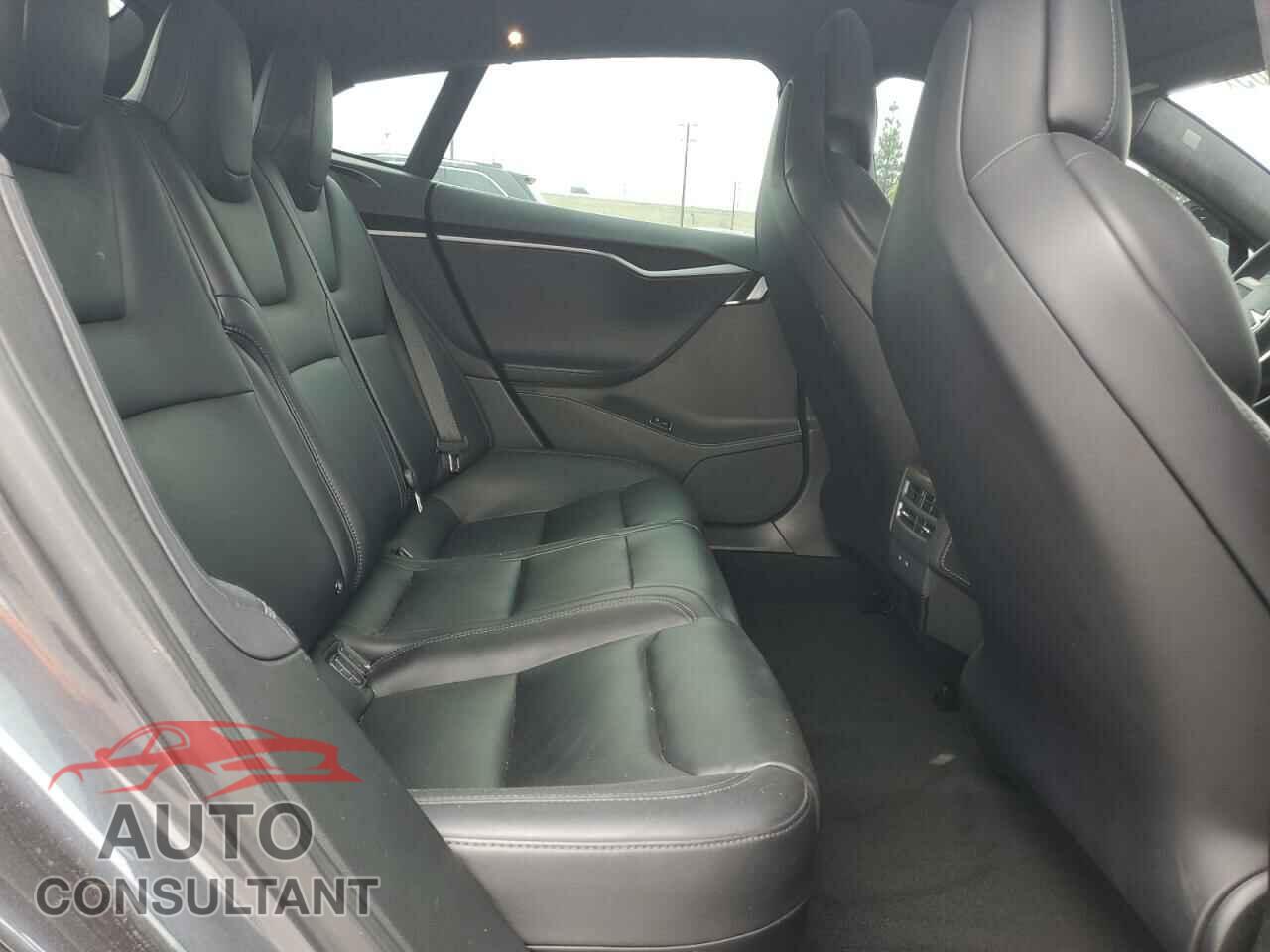 TESLA MODEL S 2018 - 5YJSA1E23JF261843