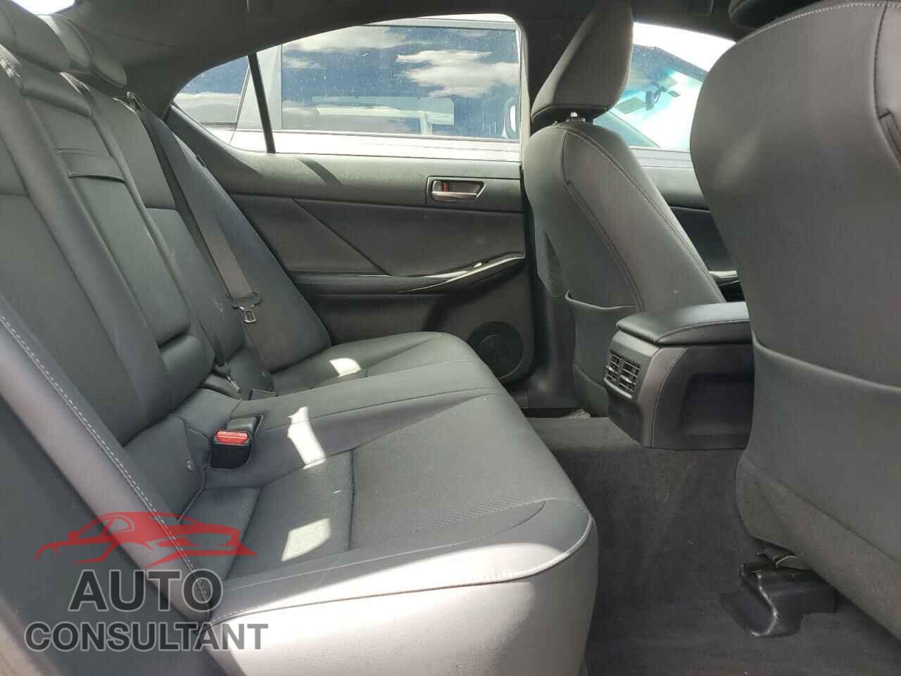 LEXUS IS 2021 - JTHAA1D25M5113680