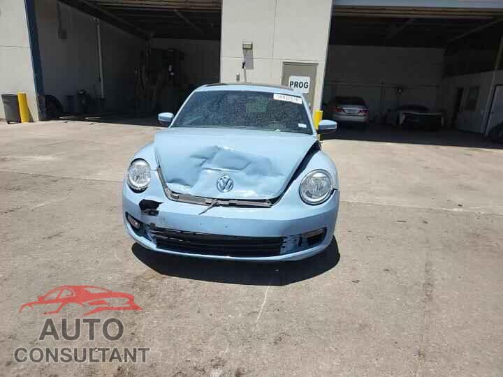 VOLKSWAGEN BEETLE 2013 - 3VWJP7AT9DM623201