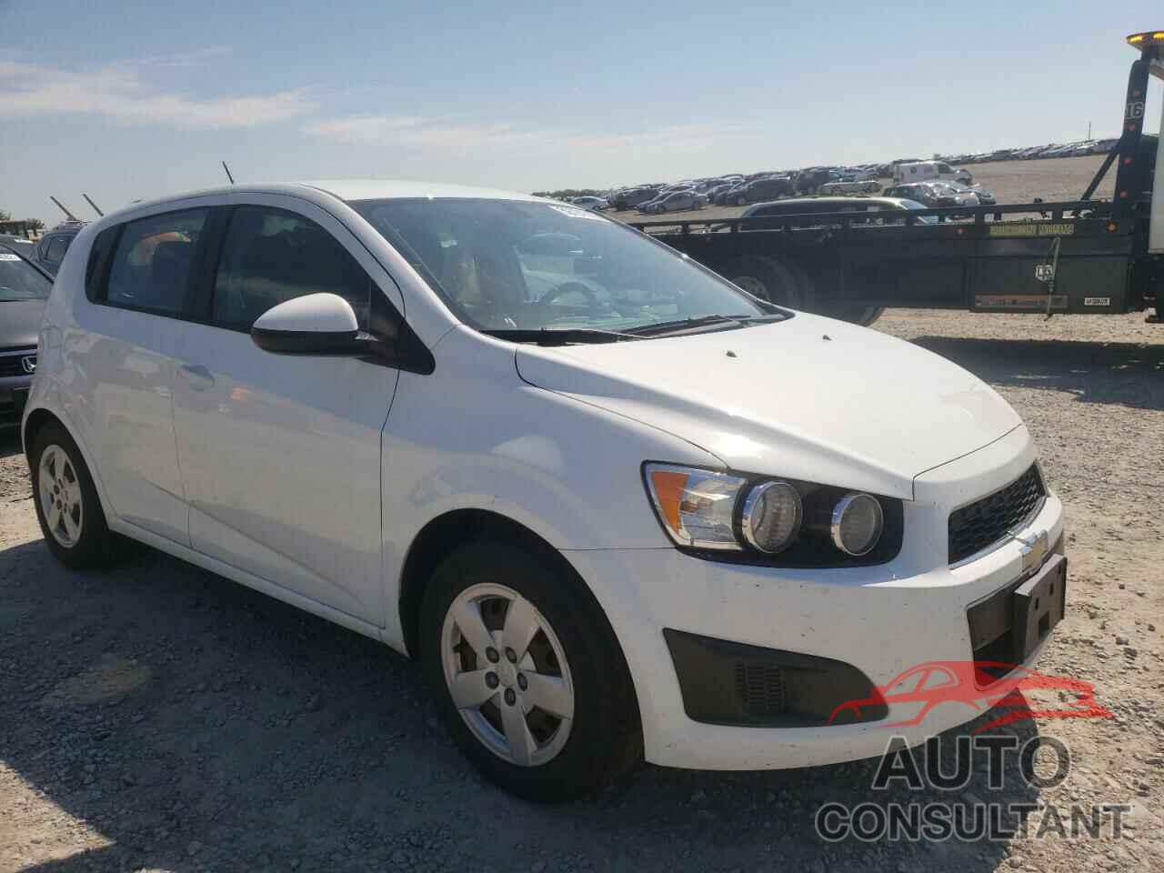 CHEVROLET SONIC 2016 - 1G1JA6SH8G4166558