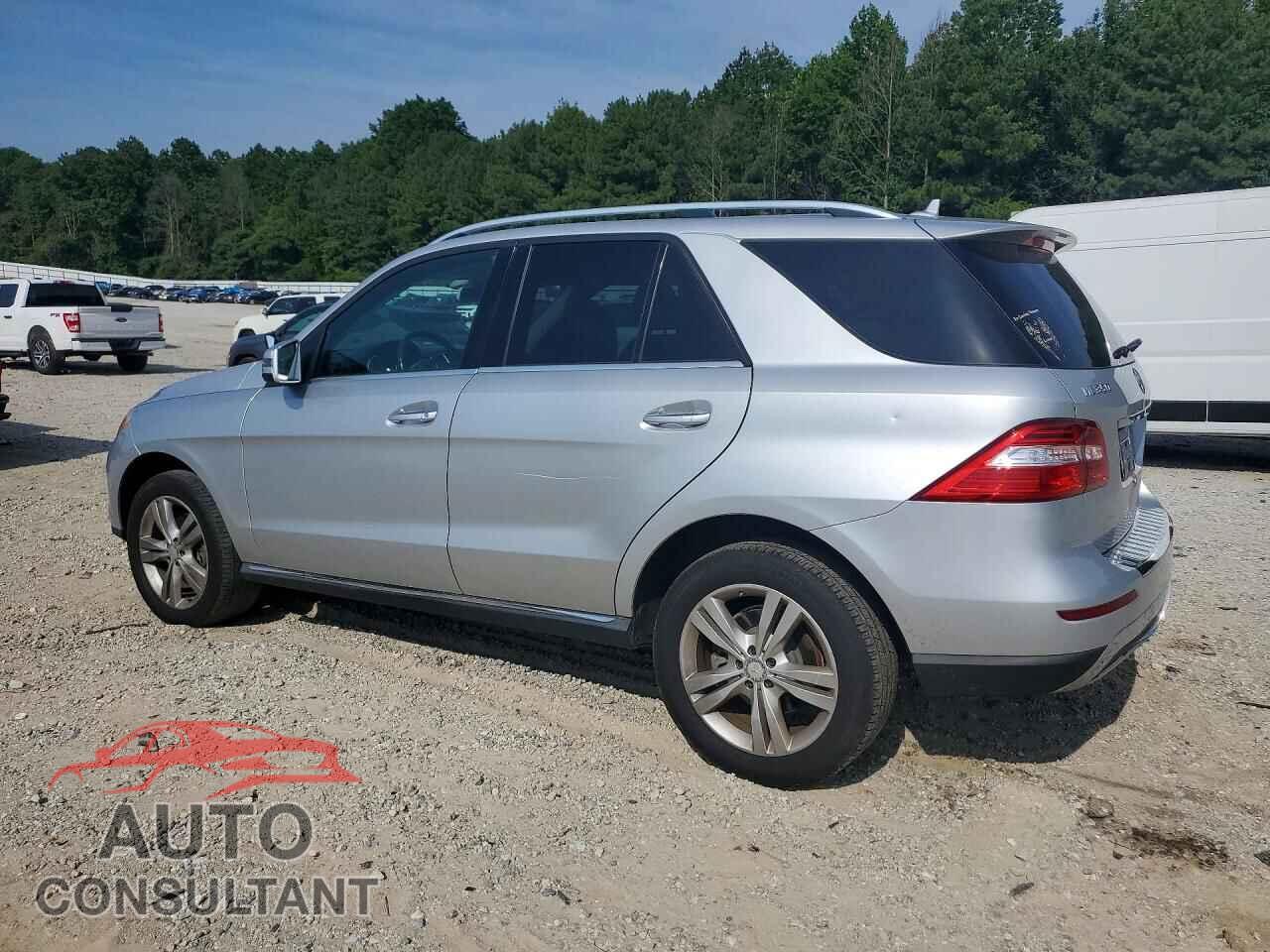 MERCEDES-BENZ M-CLASS 2015 - 4JGDA5JB2FA561617