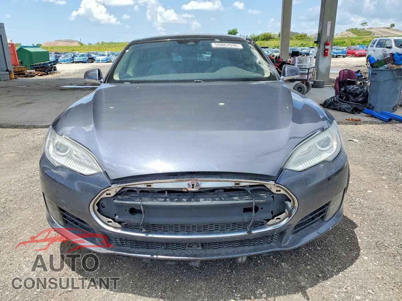 TESLA MODEL S 2016 - 5YJSA1E11GF130197