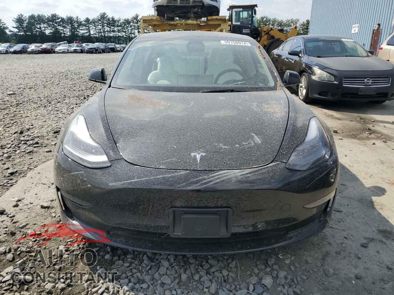 TESLA MODEL 3 2023 - 5YJ3E1EAXPF549903