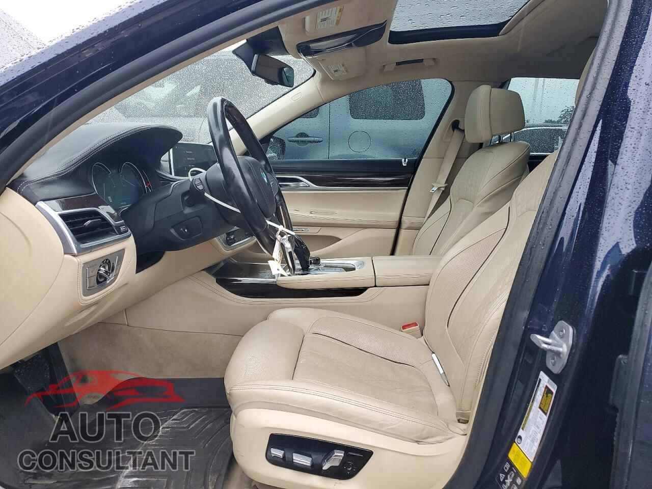 BMW 7 SERIES 2018 - WBA7F2C58JG423821