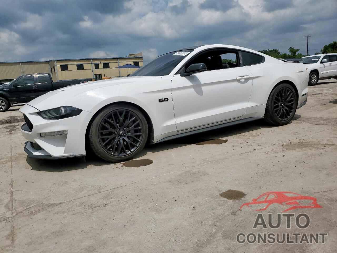 FORD MUSTANG 2019 - 1FA6P8CFXK5168129