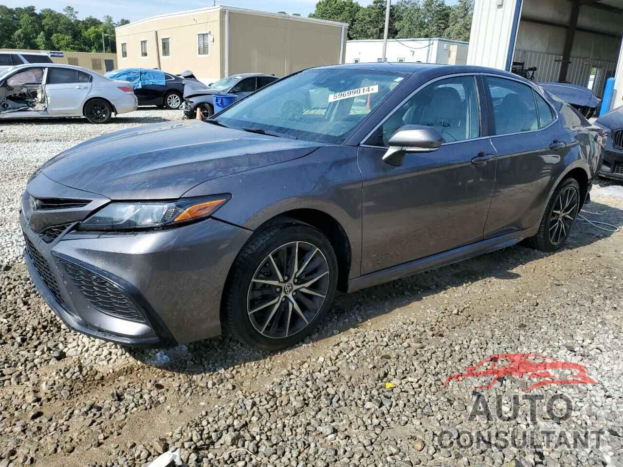 TOYOTA CAMRY 2022 - 4T1G11AK9NU634355