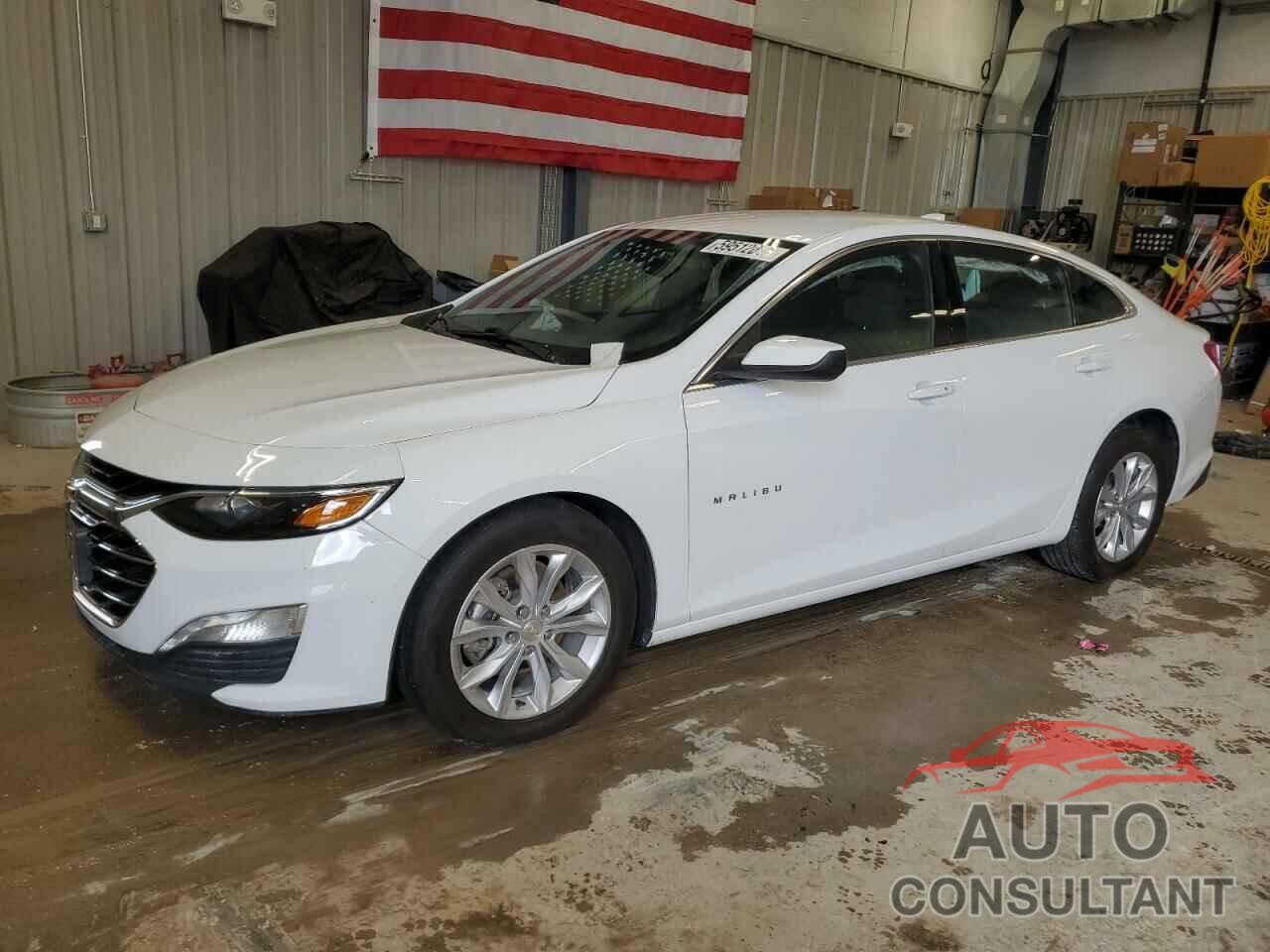CHEVROLET MALIBU 2020 - 1G1ZD5ST3LF009494