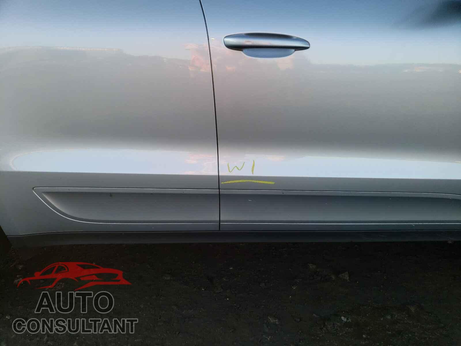PORSCHE MACAN 2021 - WP1AB2A56MLB30551