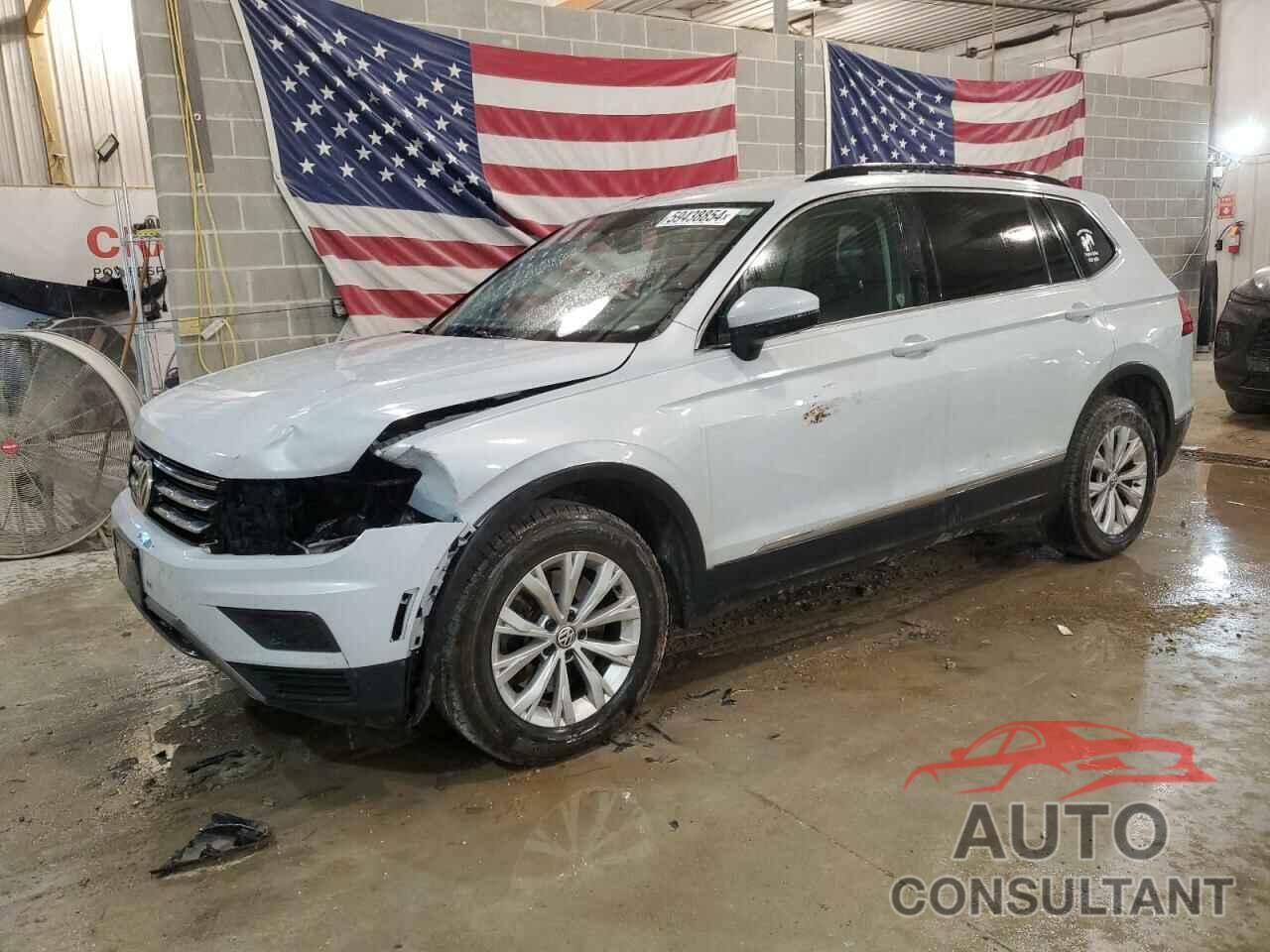 VOLKSWAGEN TIGUAN 2018 - 3VV2B7AX0JM182354