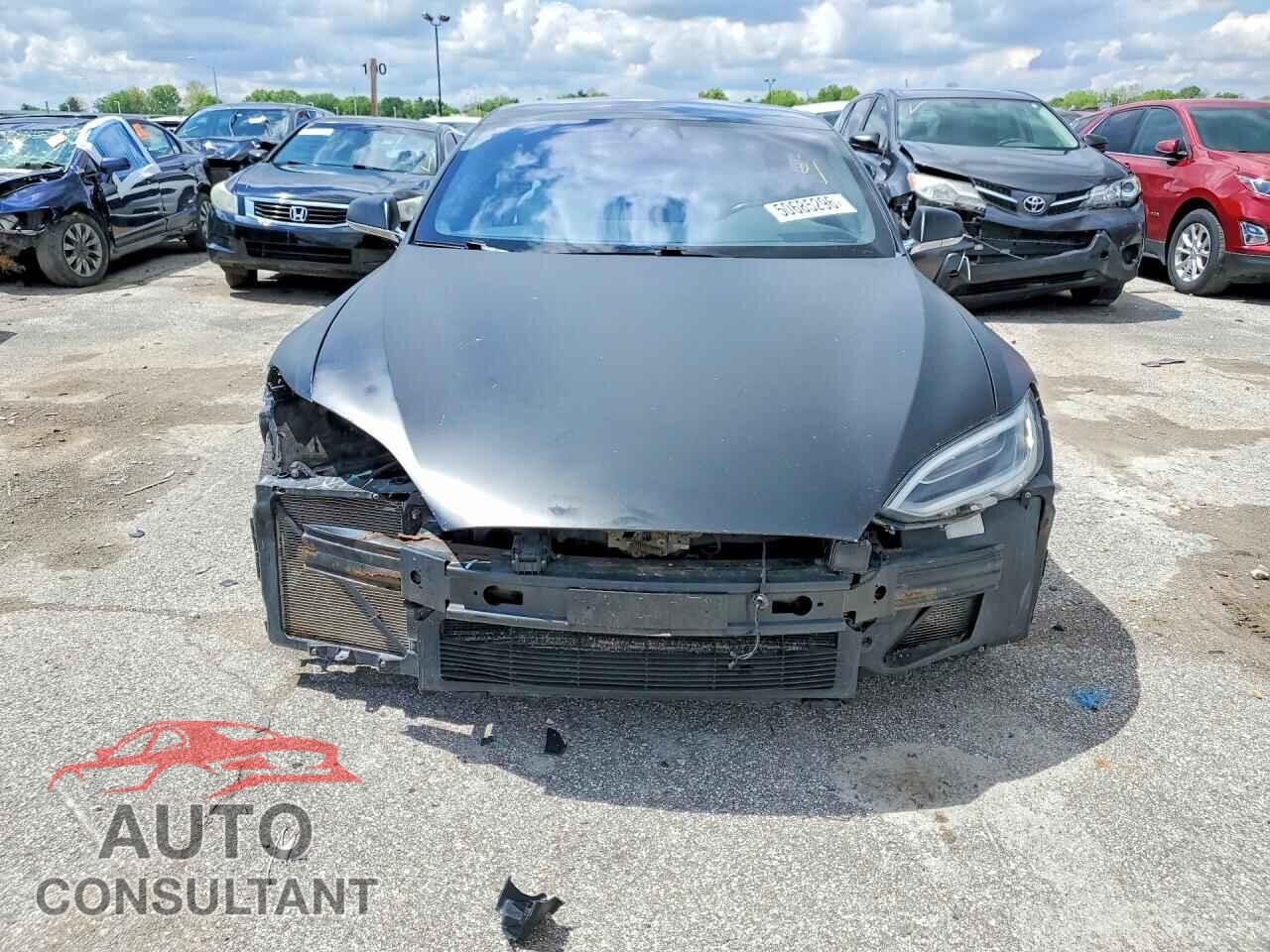 TESLA MODEL S 2017 - 5YJSA1E2XHF193468