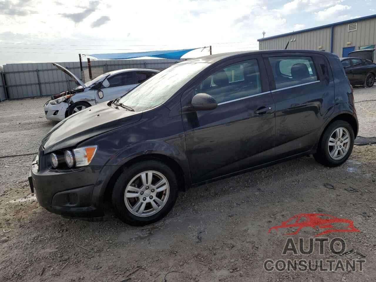 CHEVROLET SONIC 2013 - 1G1JC6SG6D4219304