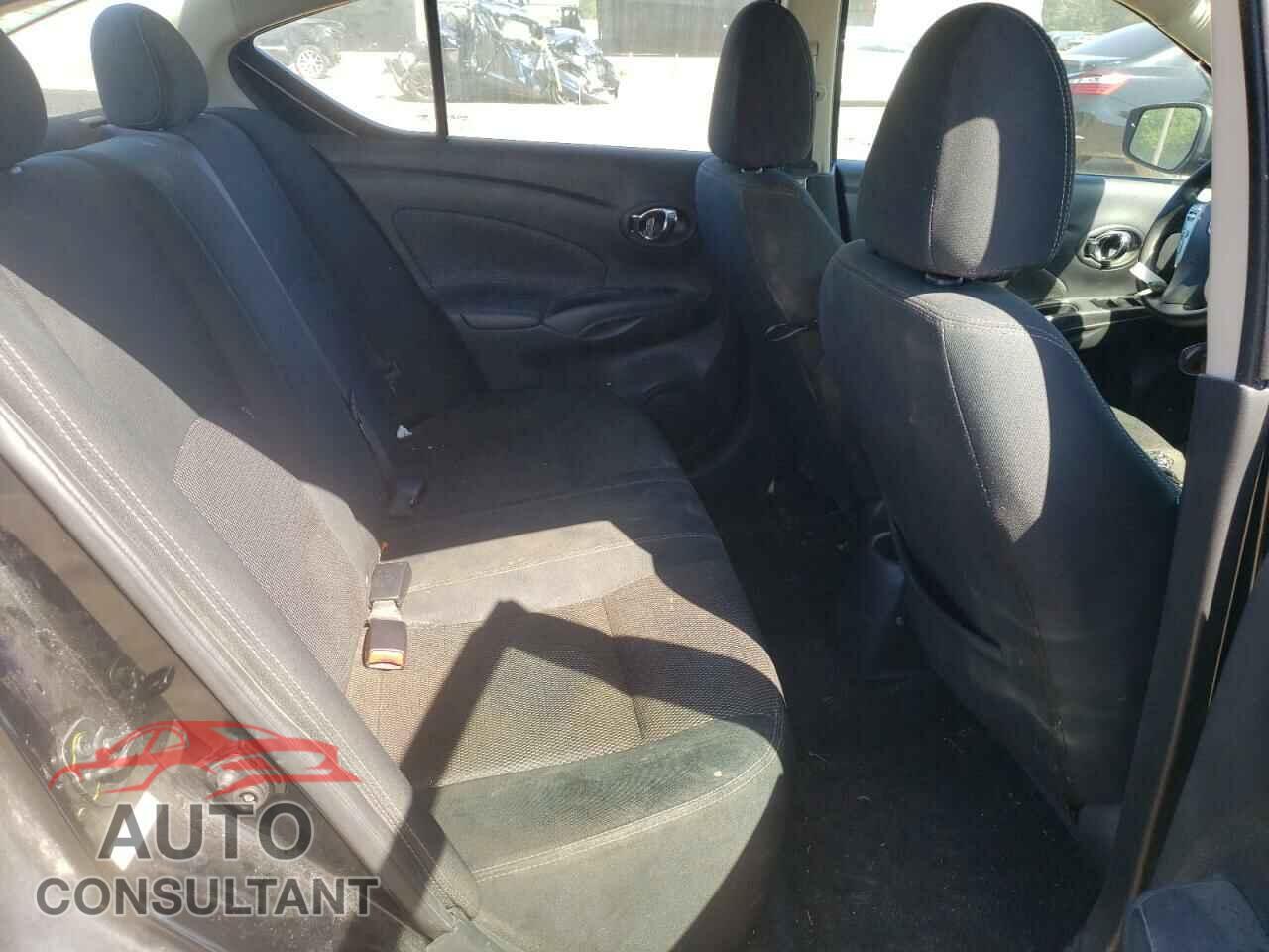 NISSAN VERSA 2019 - 3N1CN7AP8KL862491