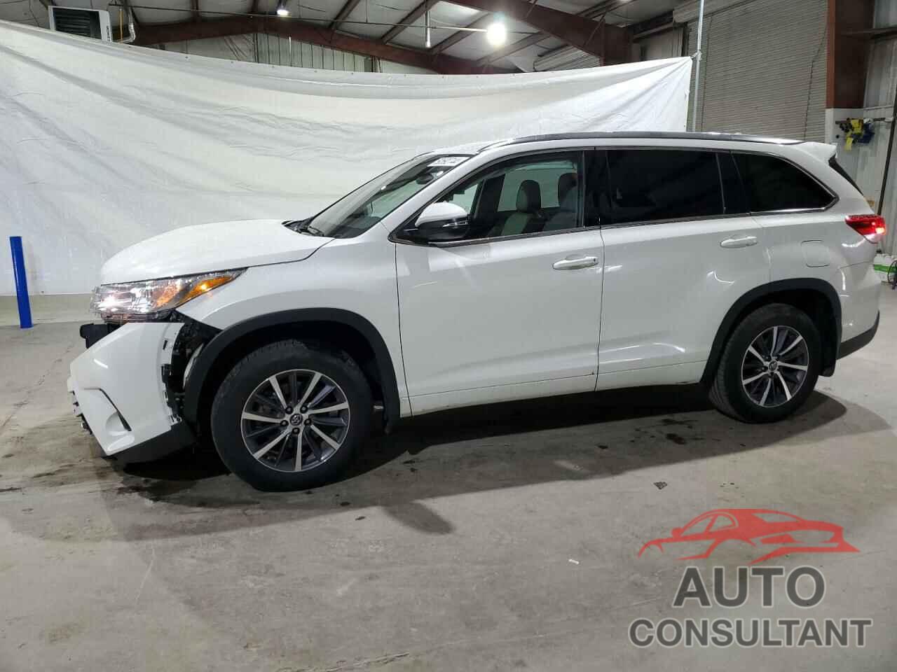 TOYOTA HIGHLANDER 2017 - 5TDJZRFH0HS515388