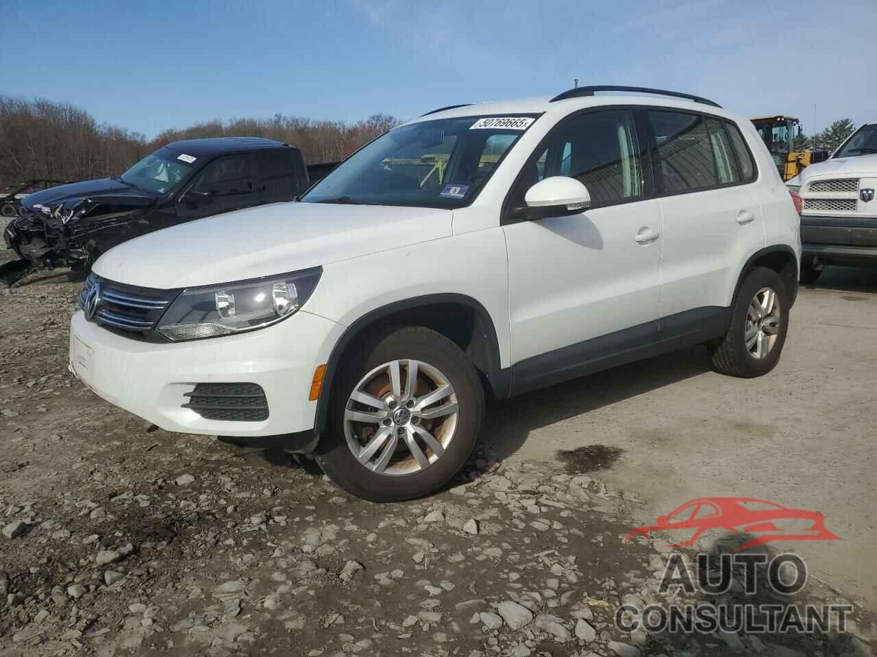 VOLKSWAGEN TIGUAN 2015 - WVGBV7AX7FW505193