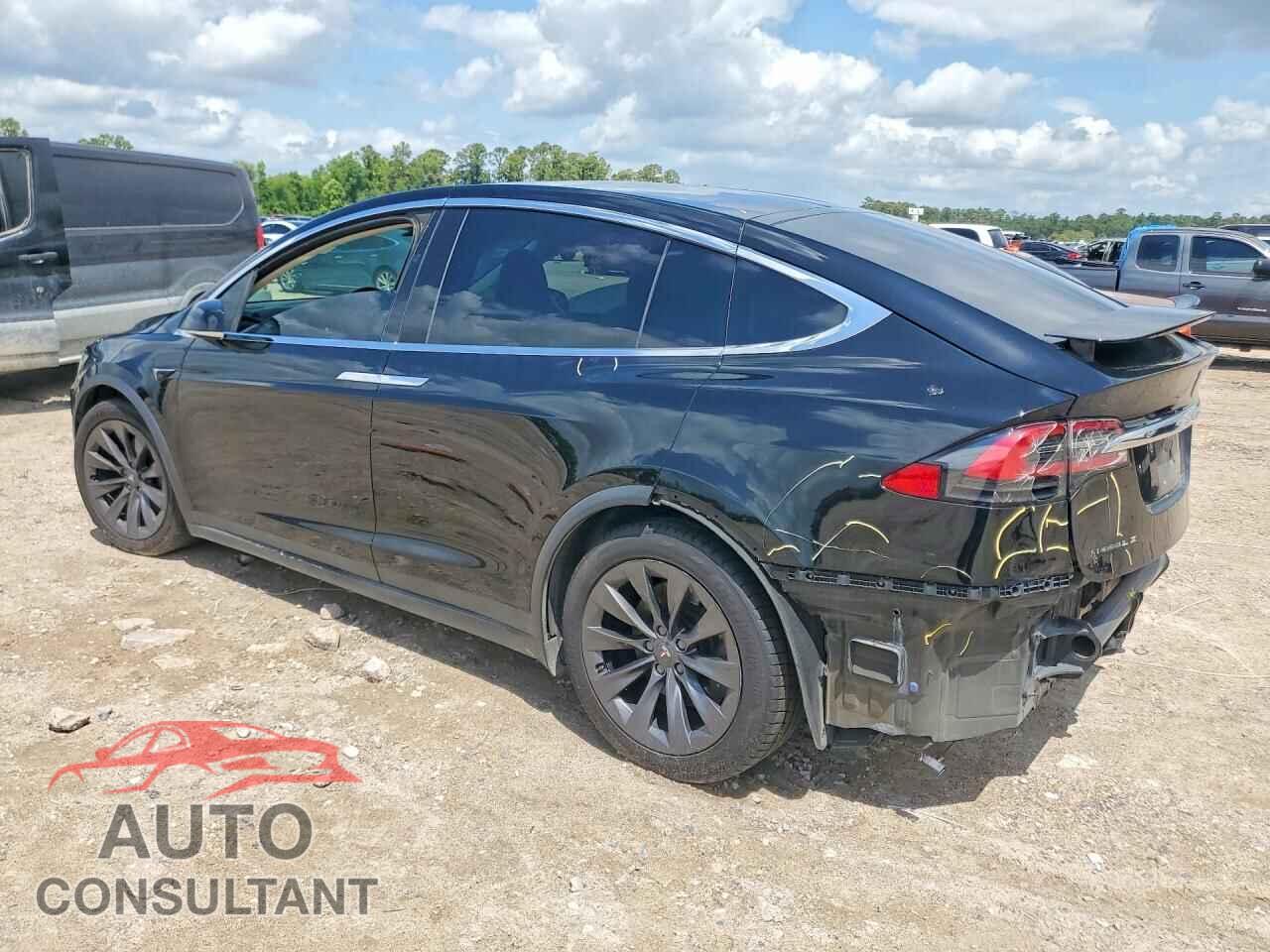 TESLA MODEL X 2018 - 5YJXCBE29JF136366