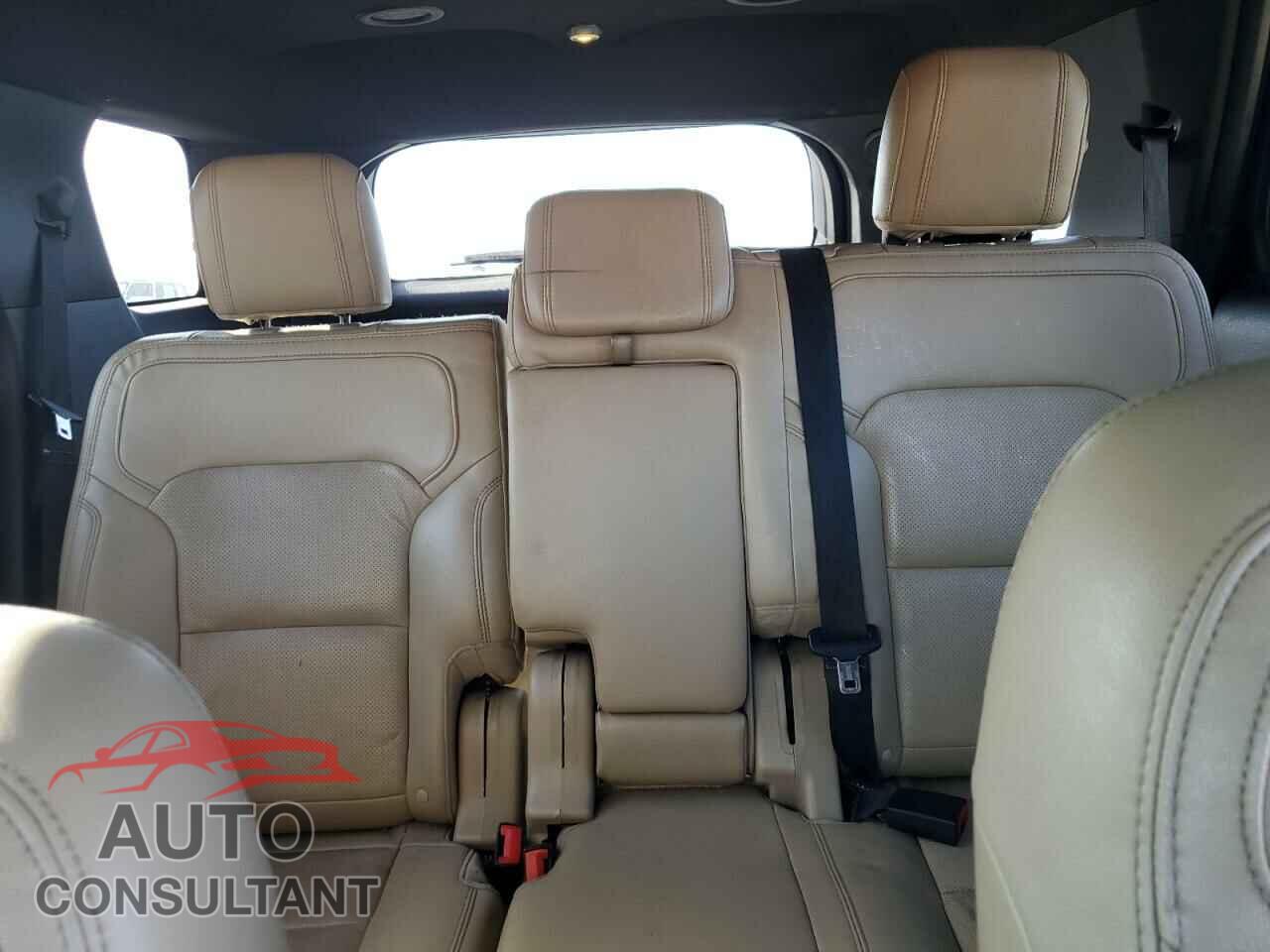 FORD EXPLORER 2017 - 1FM5K7F85HGA95286