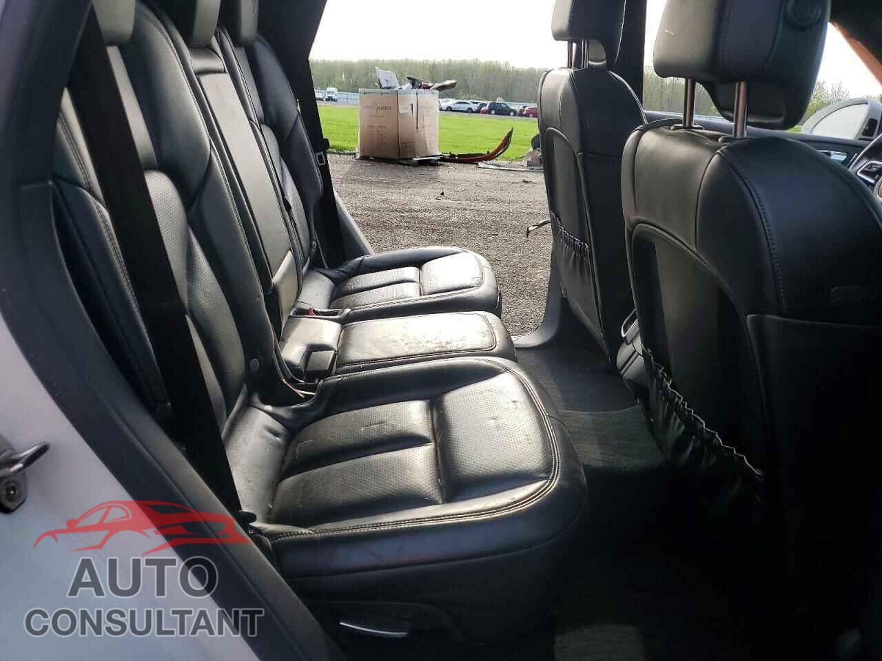 PORSCHE CAYENNE 2017 - WP1AA2A25HKA86174
