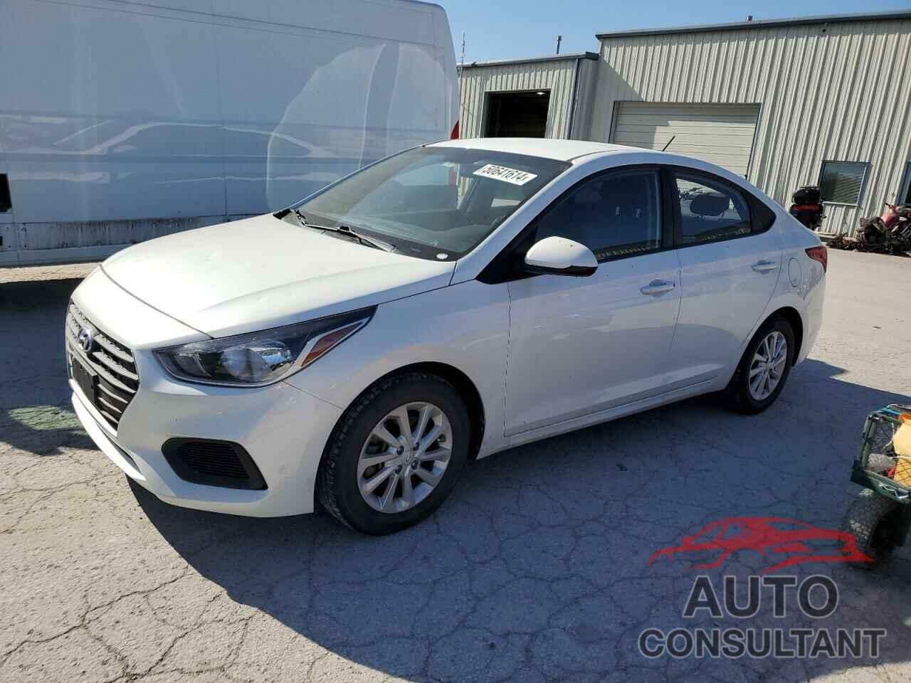 HYUNDAI ACCENT 2018 - 3KPC24A3XJE022118