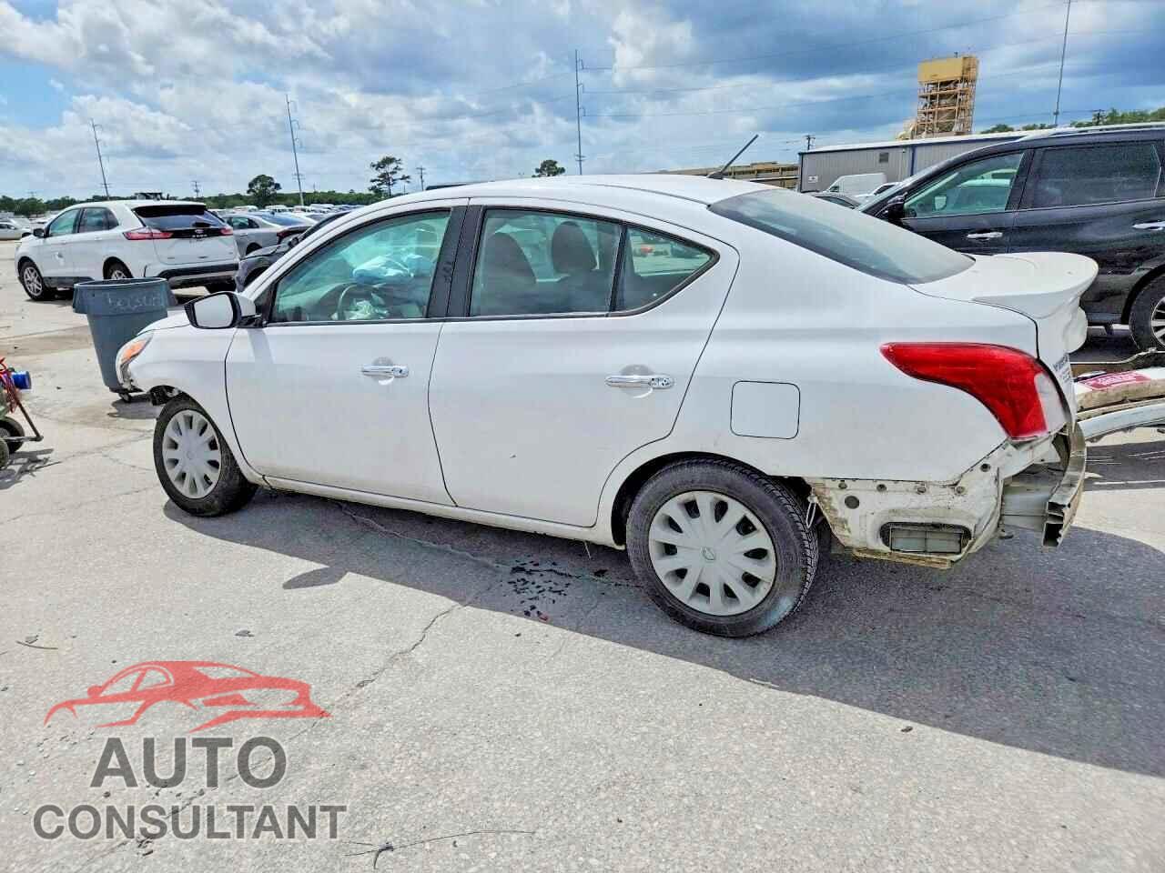NISSAN VERSA 2019 - 3N1CN7AP3KL850863