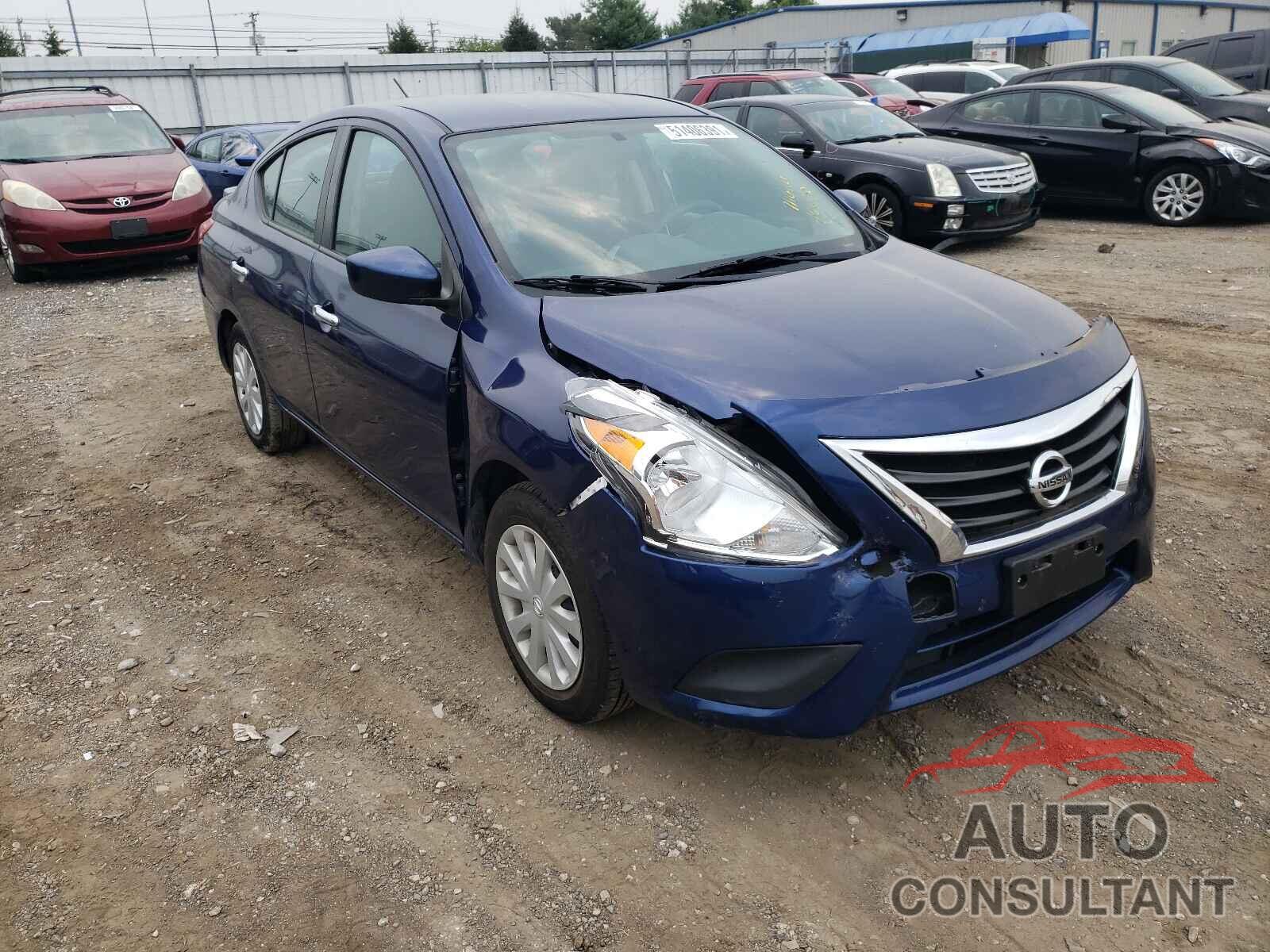 NISSAN VERSA 2018 - 3N1CN7AP6JL879076