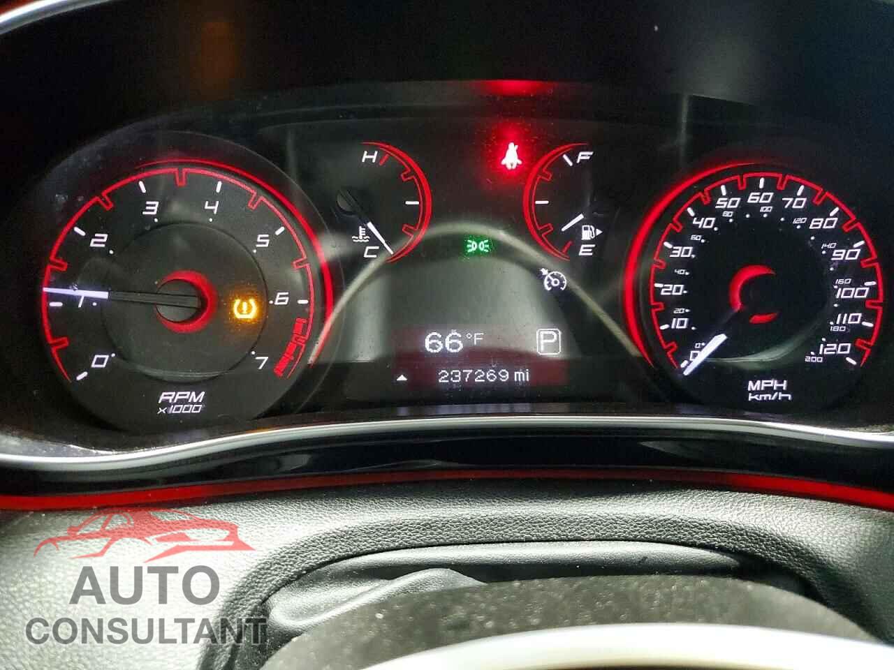 DODGE DART 2015 - 1C3CDFBB0FD165247