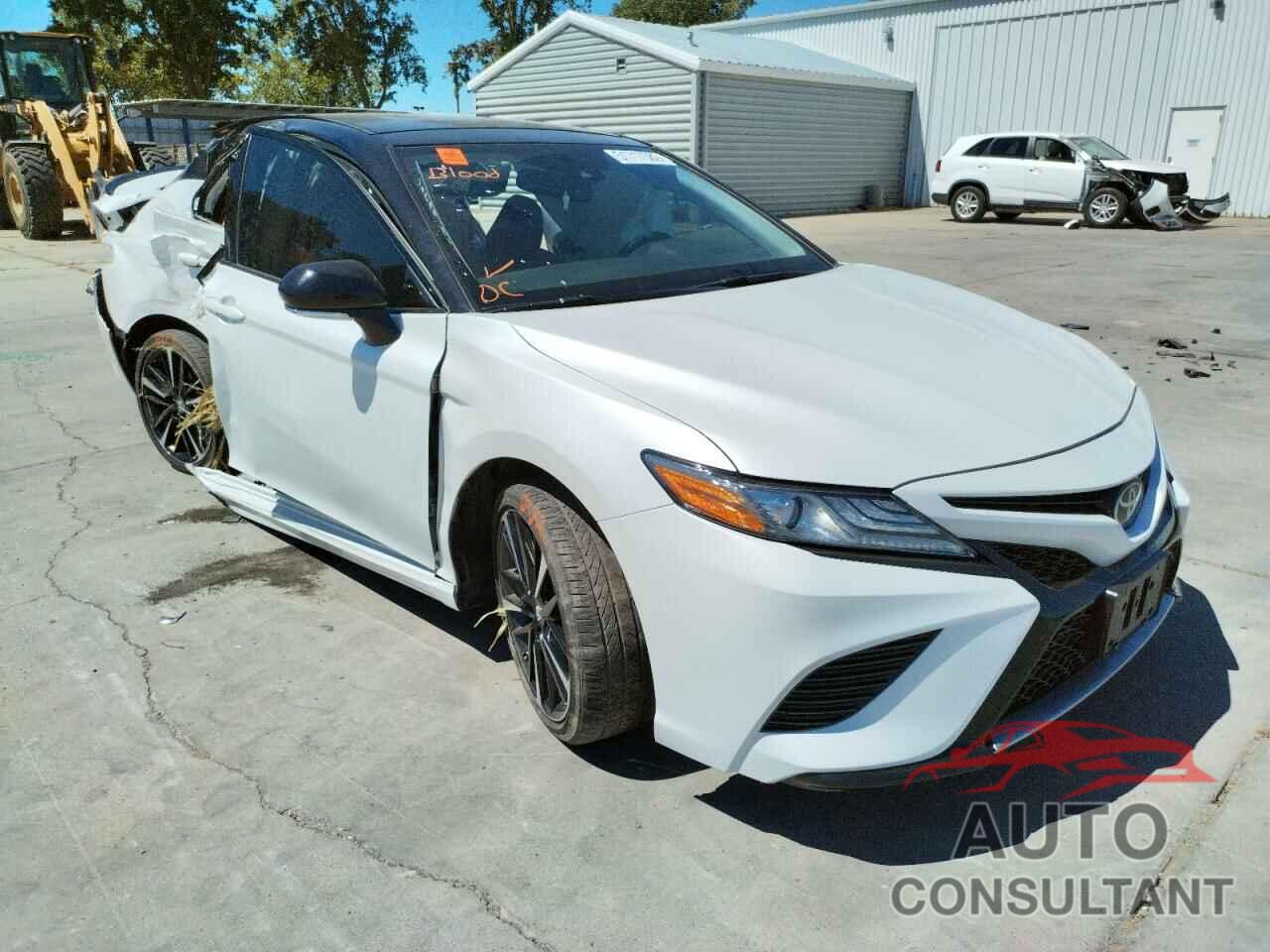 TOYOTA CAMRY 2019 - 4T1B61HK2KU181872