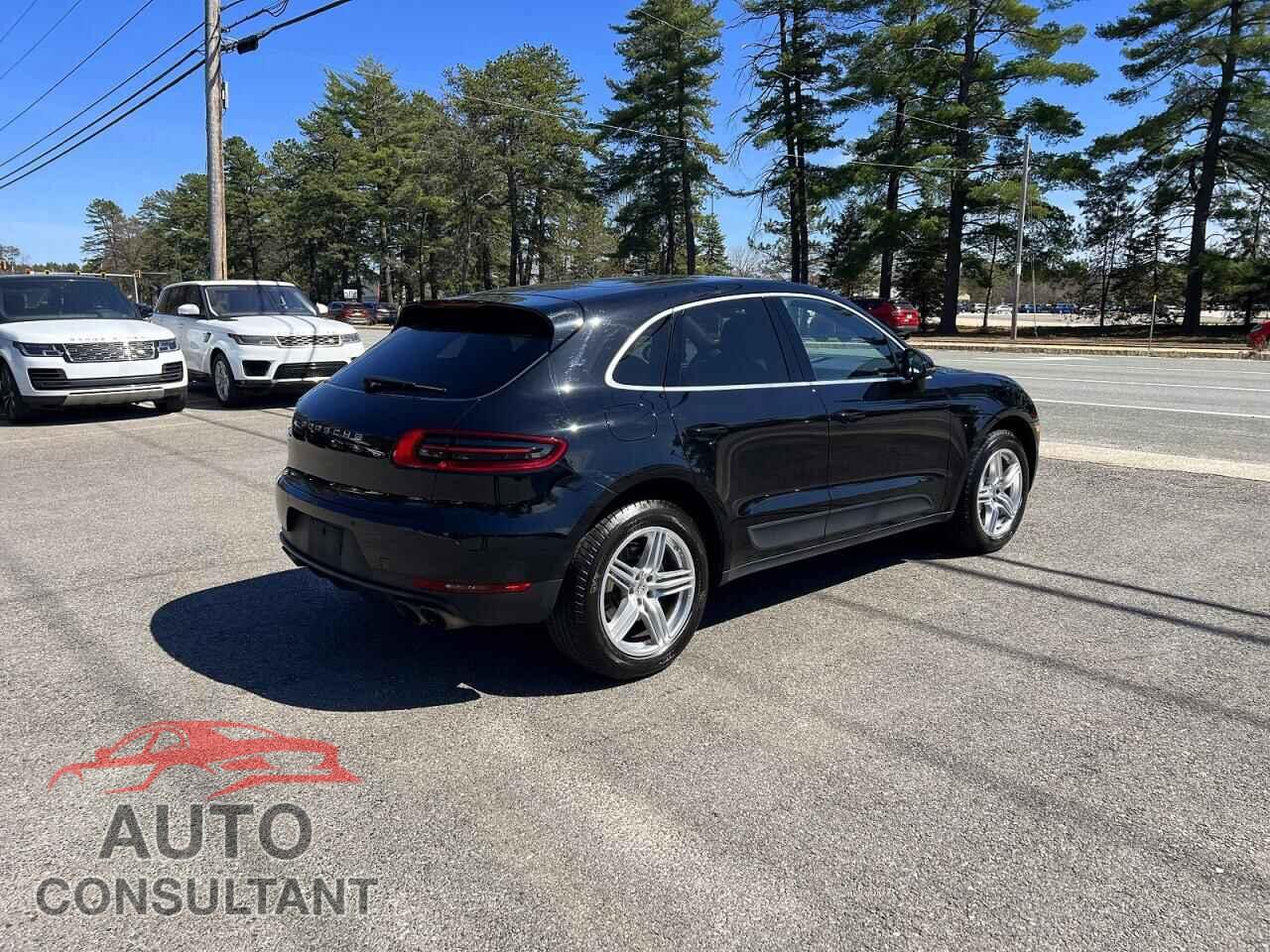 PORSCHE MACAN 2015 - WP1AB2A55FLB71739