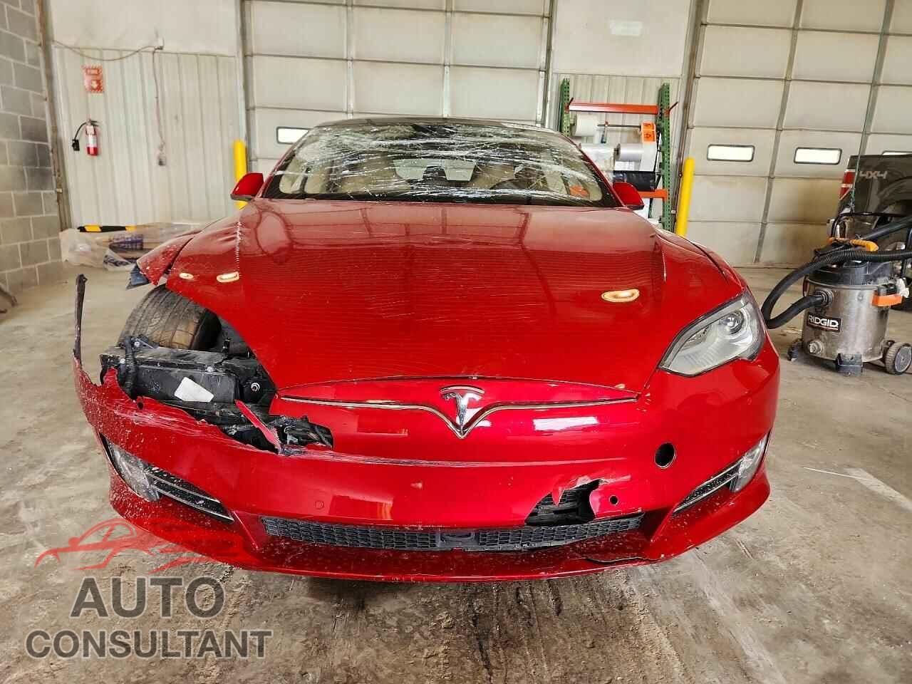 TESLA MODEL S 2015 - 5YJSA1E22FF114758