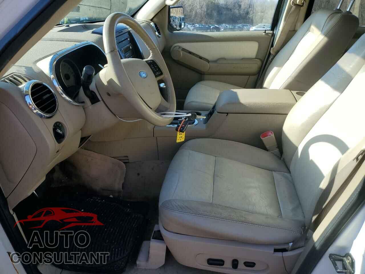 FORD EXPLORER 2009 - 1FMEU65E39UA19886