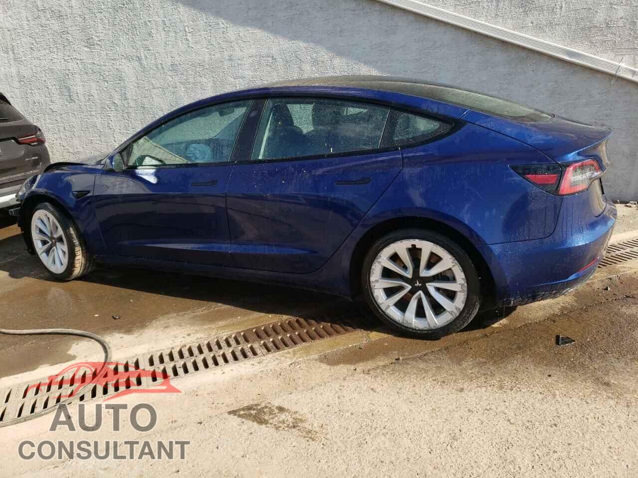 TESLA MODEL 3 2022 - 5YJ3E1EA2NF370459