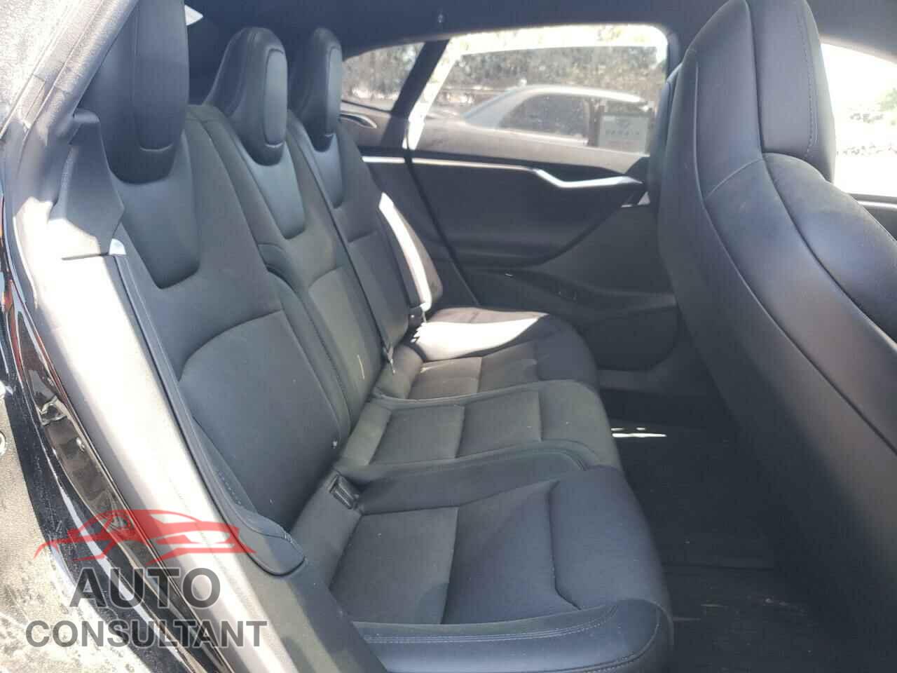 TESLA MODEL S 2018 - 5YJSA1E28JF249039