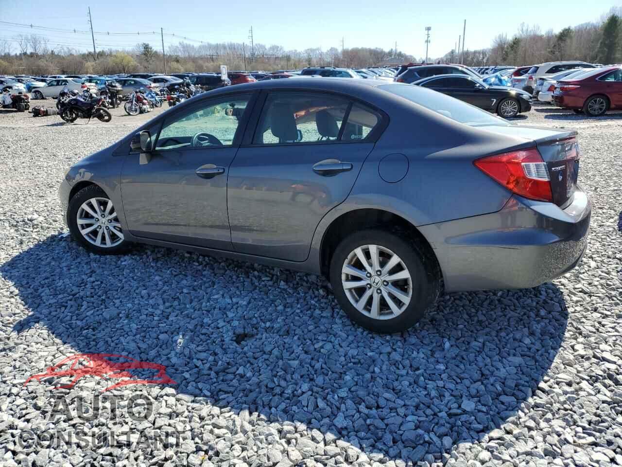 HONDA CIVIC 2012 - 2HGFB2F86CH599940