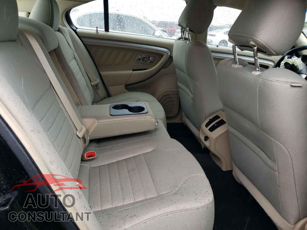 FORD TAURUS 2018 - 1FAHP2D87JG101268
