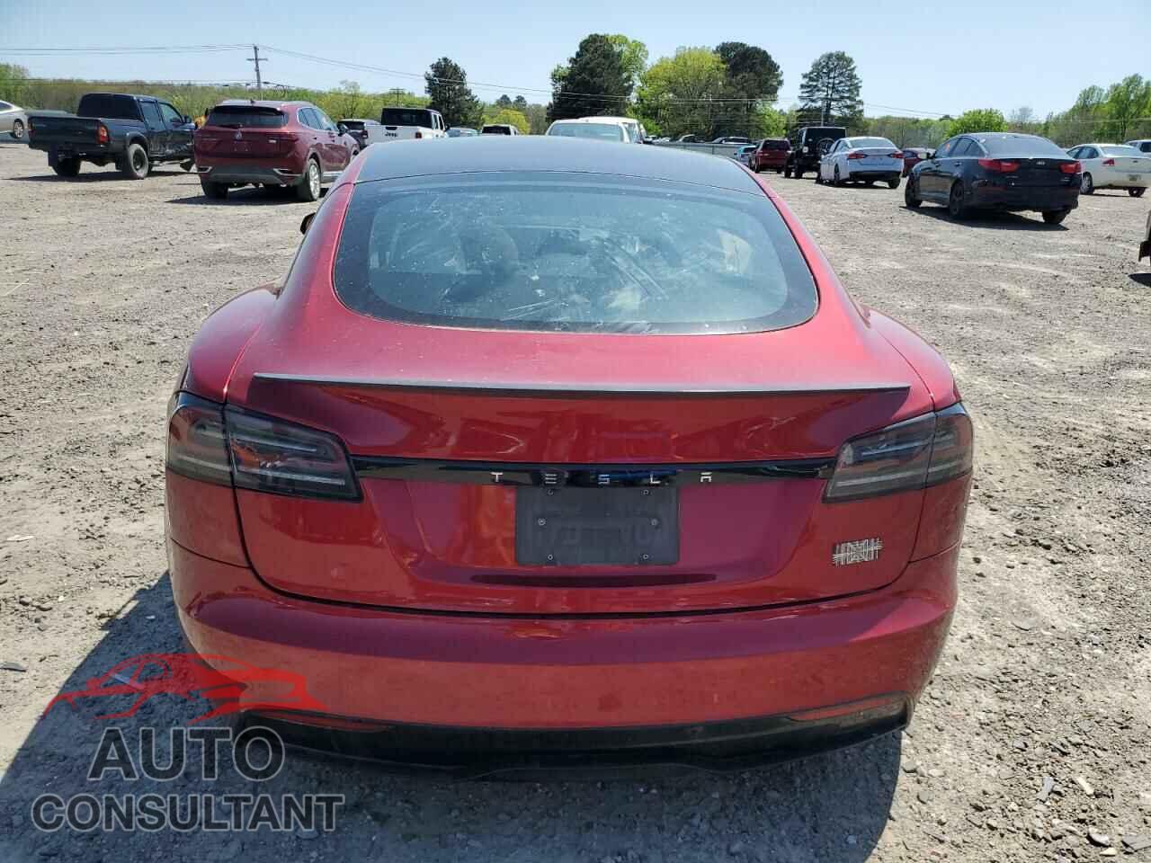 TESLA MODEL S 2023 - 5YJSA1E63PF525252