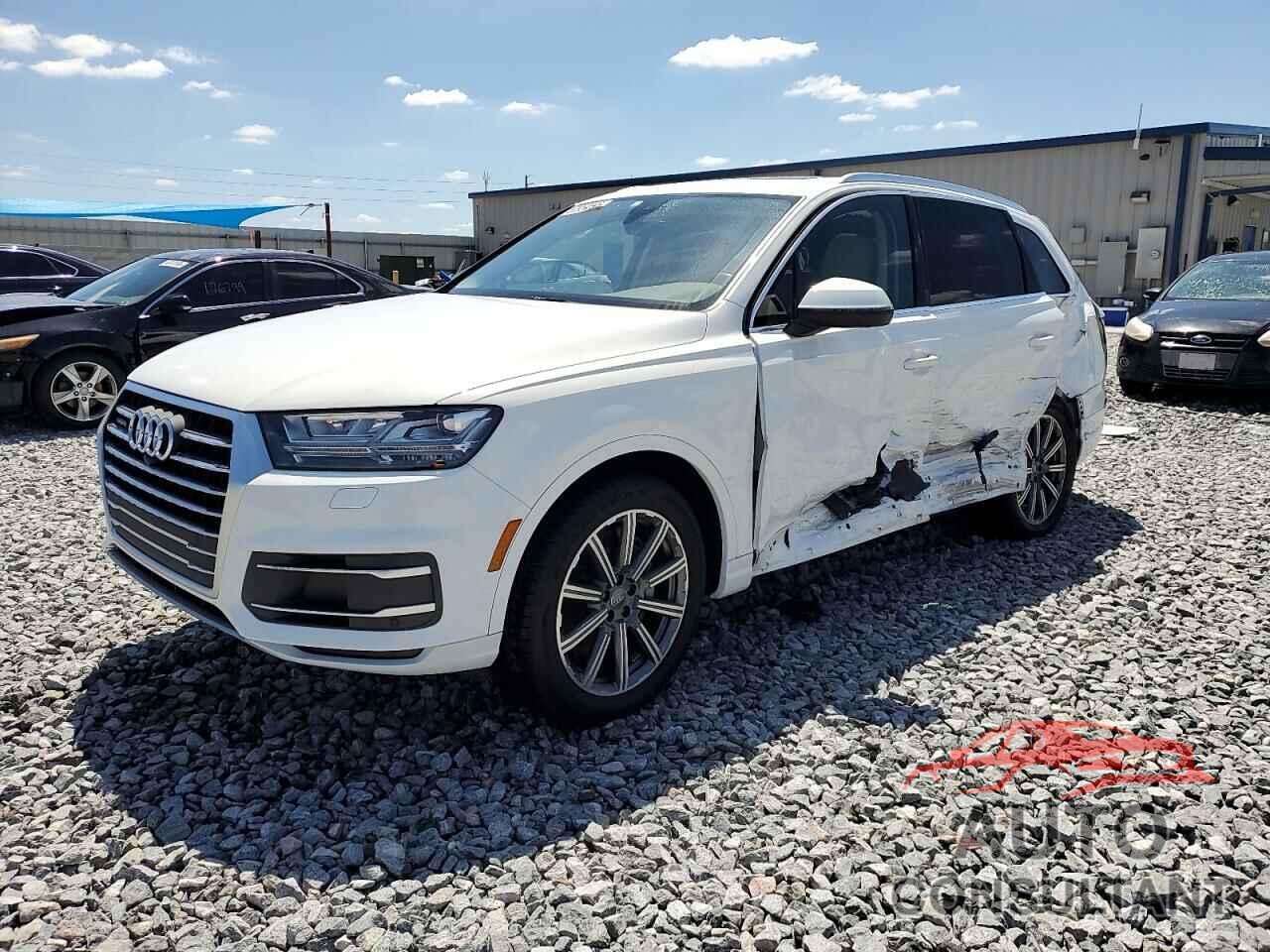 AUDI Q7 2019 - WA1LHAF72KD044314