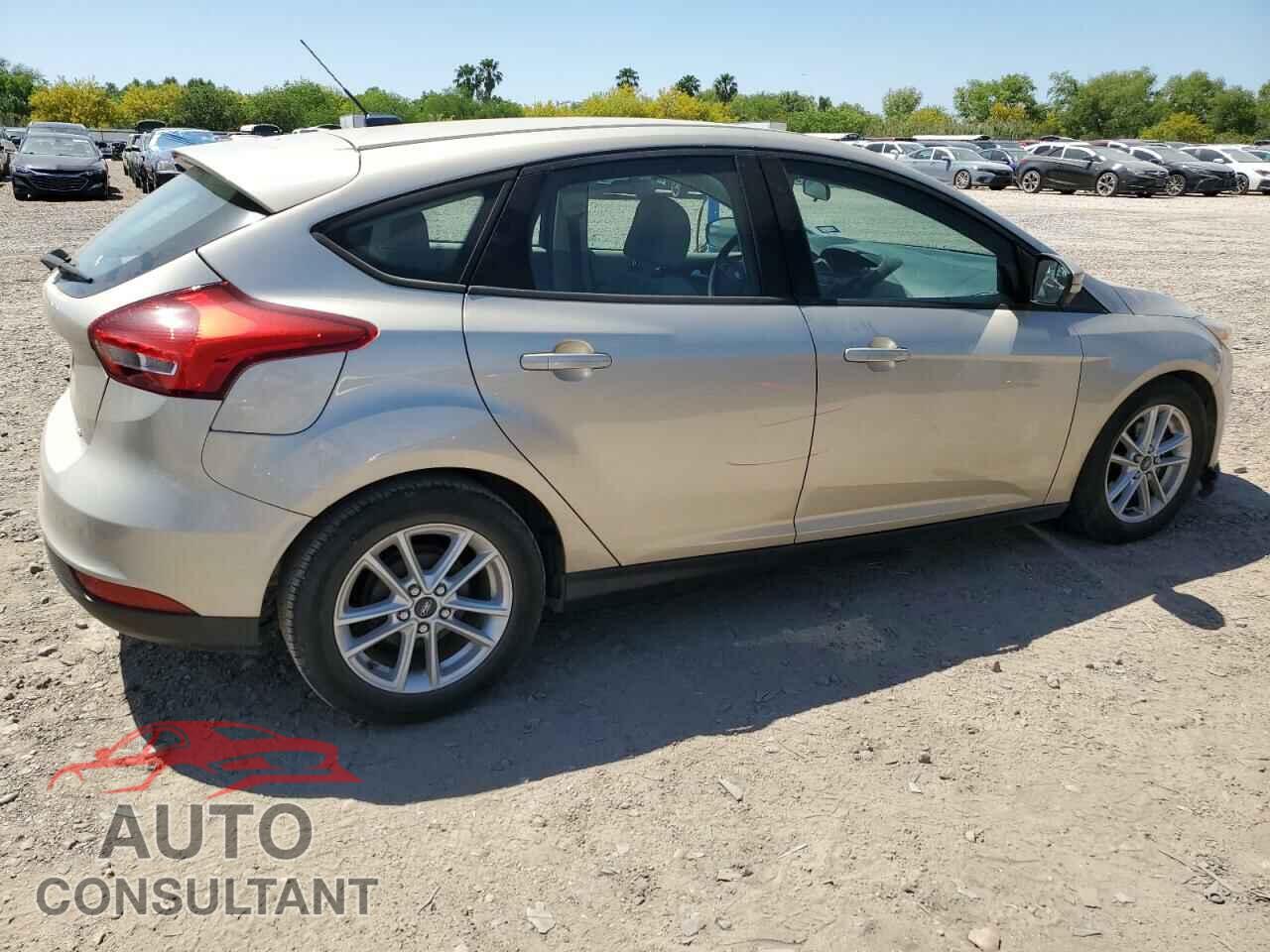 FORD FOCUS 2017 - 1FADP3K26HL303393