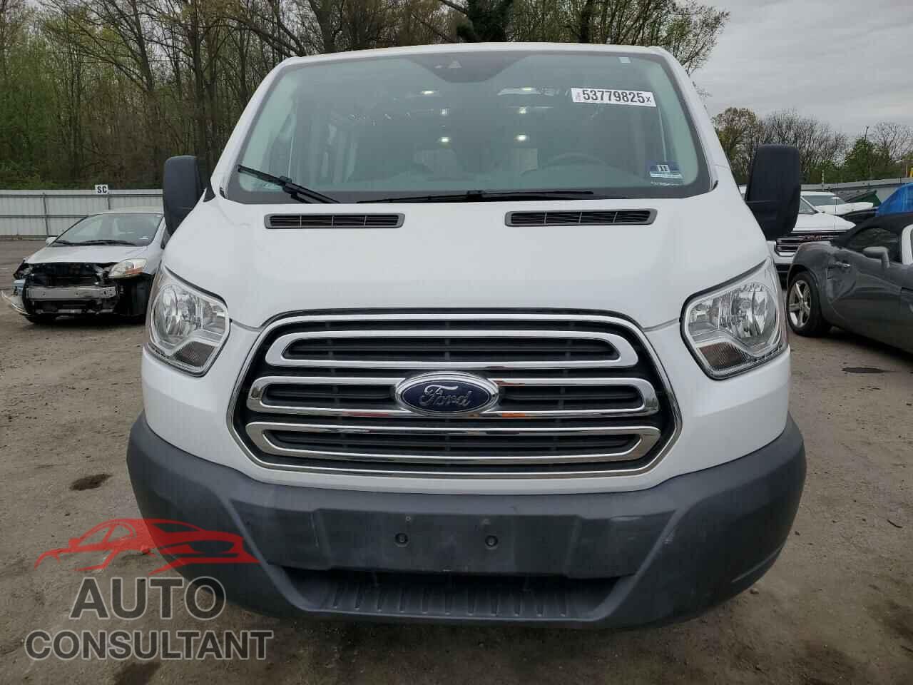 FORD TRANSIT 2017 - 1FTYR1YM8HKA78211