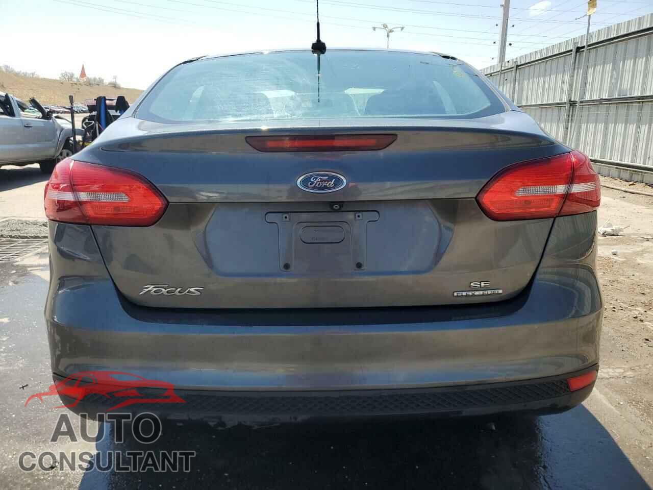 FORD FOCUS 2015 - 1FADP3F23FL317131