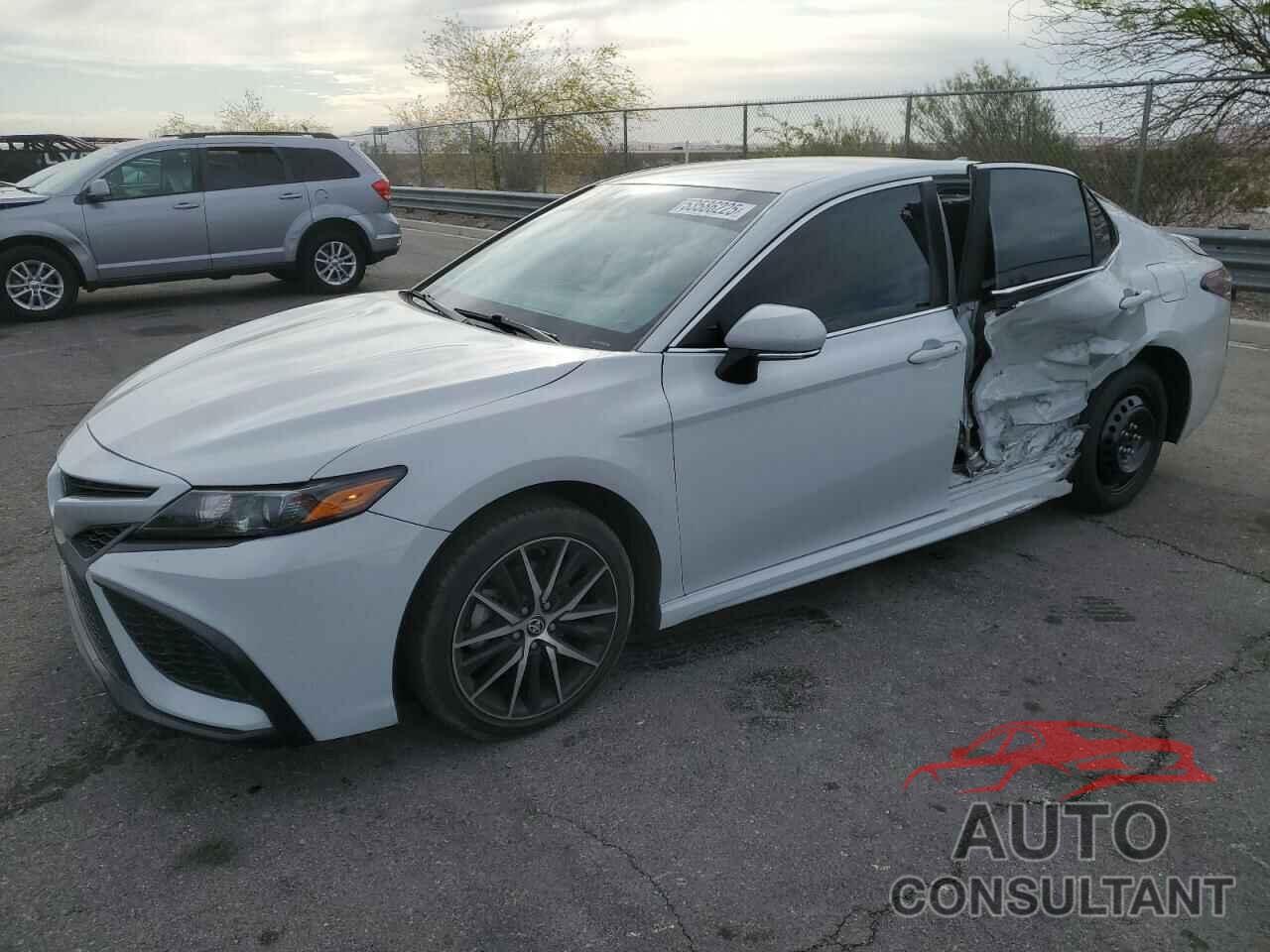 TOYOTA CAMRY 2023 - 4T1G11AK7PU099724