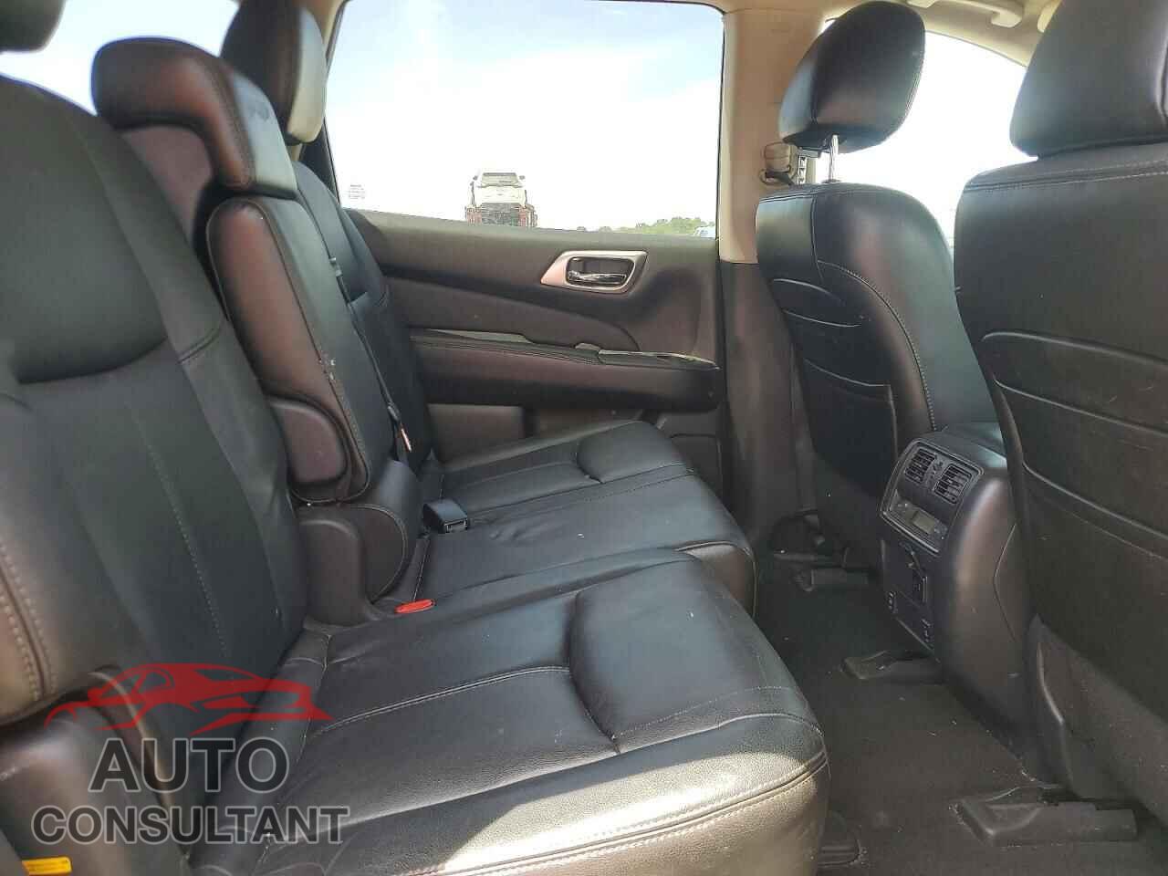 NISSAN PATHFINDER 2013 - 5N1AR2MN3DC647357