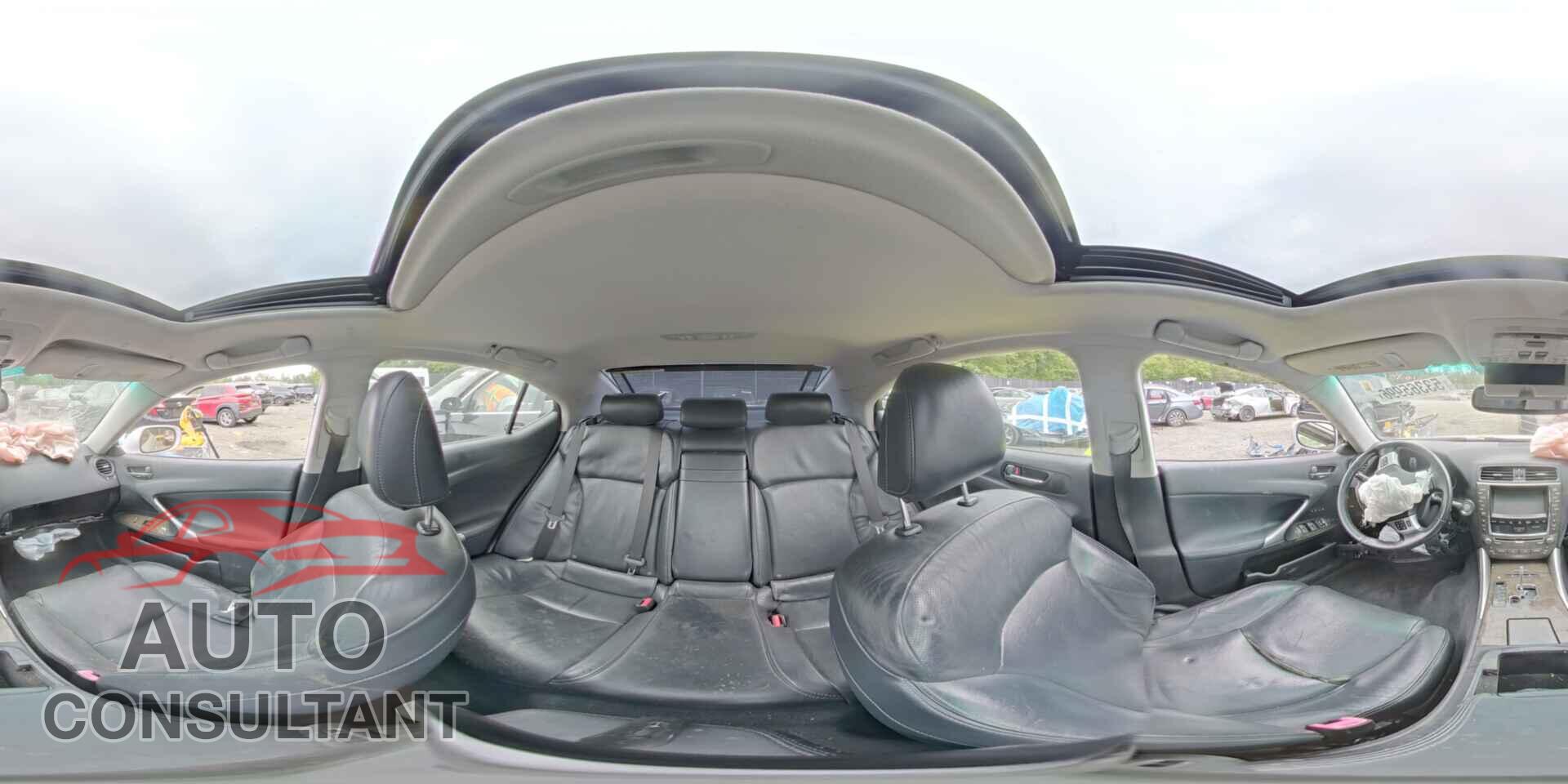 LEXUS IS 2011 - JTHCF5C20B5049385