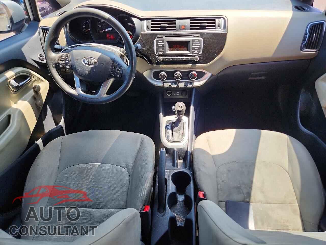 KIA RIO 2017 - KNADM4A3XH6036693