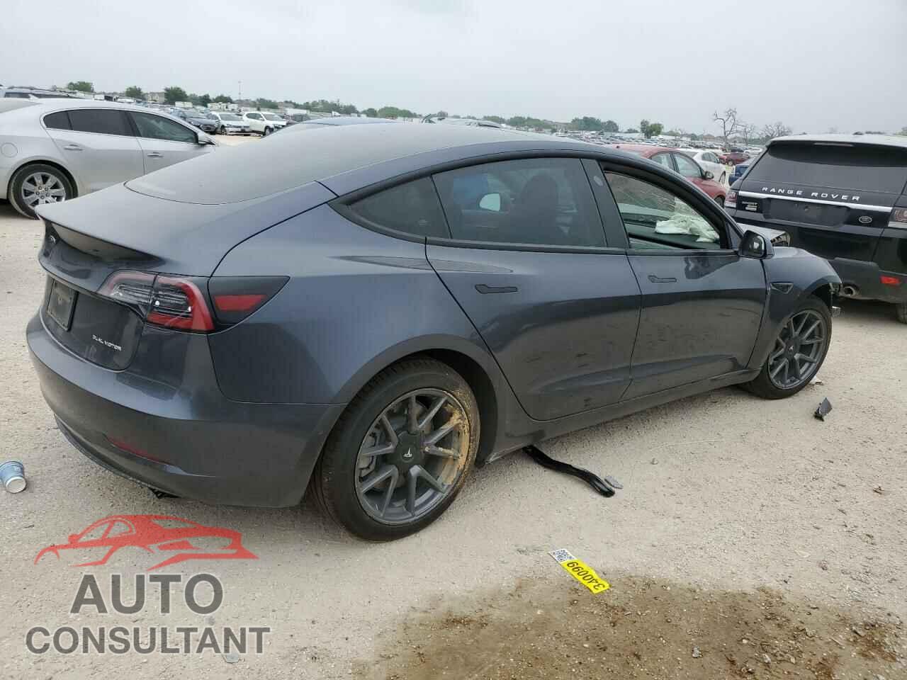 TESLA MODEL 3 2021 - 5YJ3E1EB8MF019577
