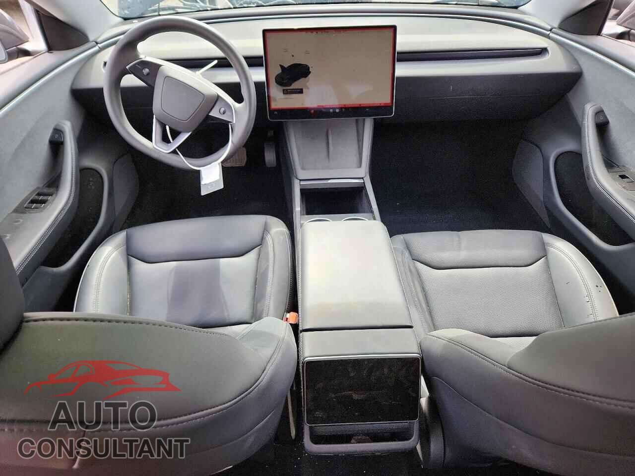 TESLA MODEL 3 2025 - 5YJ3E1EA2SF018915
