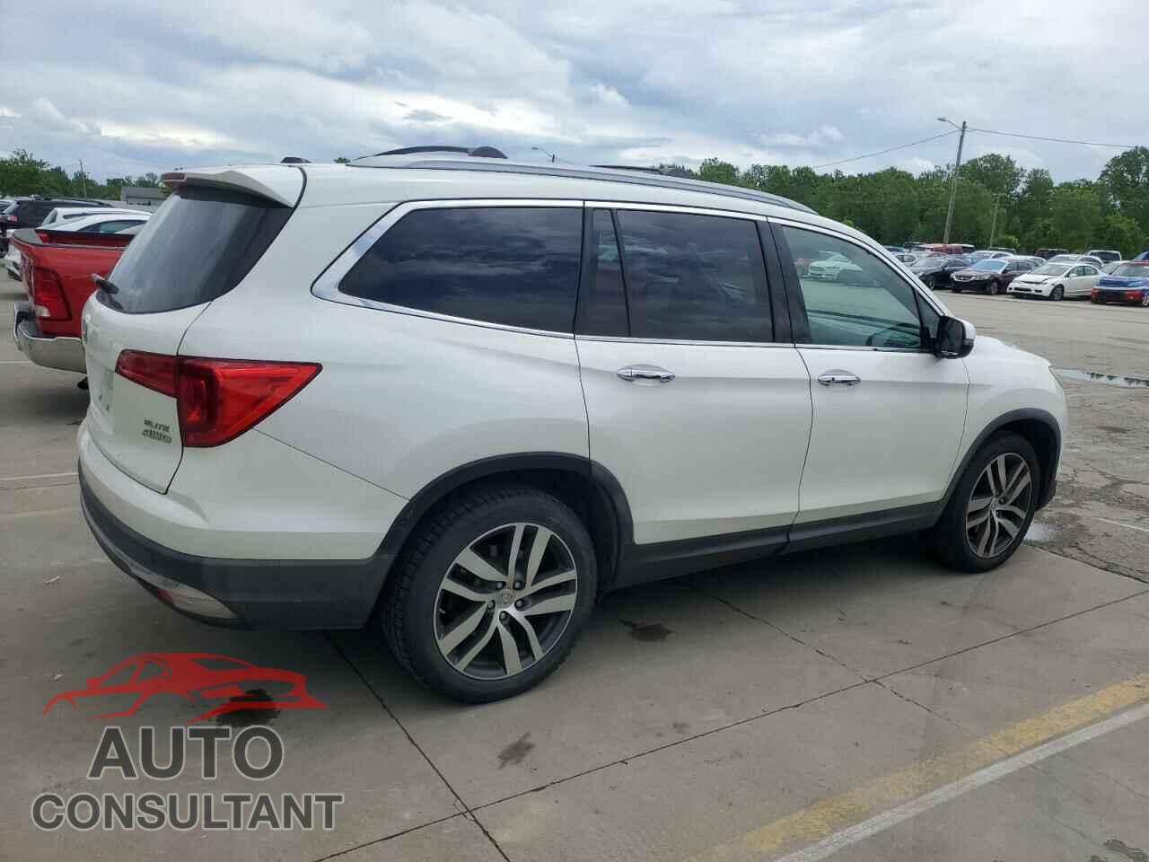 HONDA PILOT 2016 - 5FNYF6H08GB016144