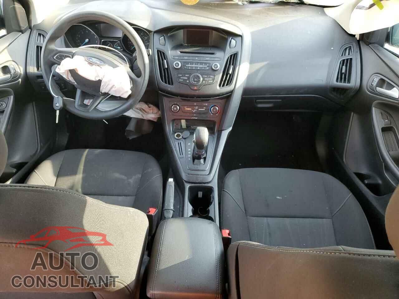 FORD FOCUS 2017 - 1FADP3F24HL289746
