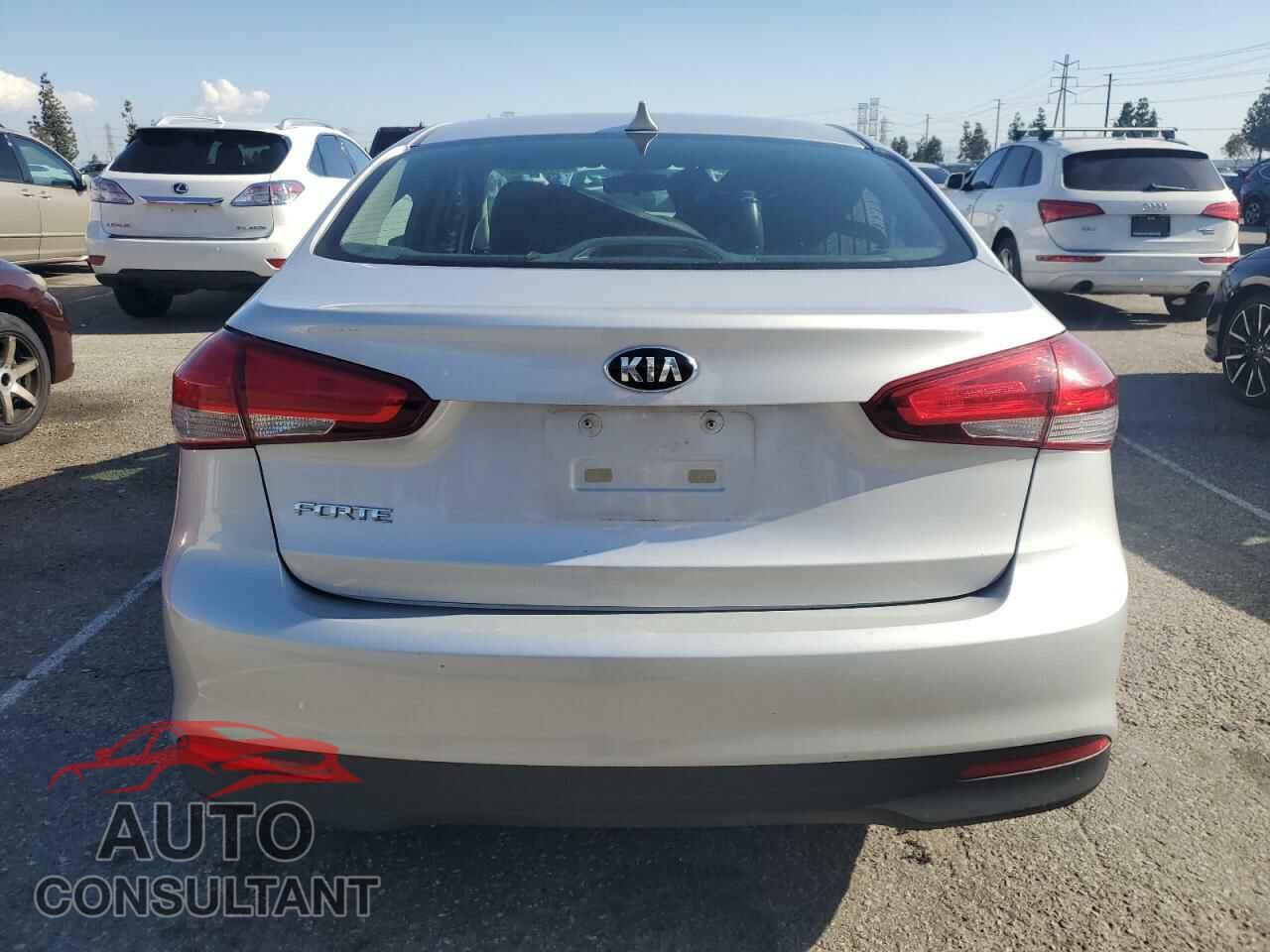 KIA FORTE 2017 - 3KPFK4A71HE048357