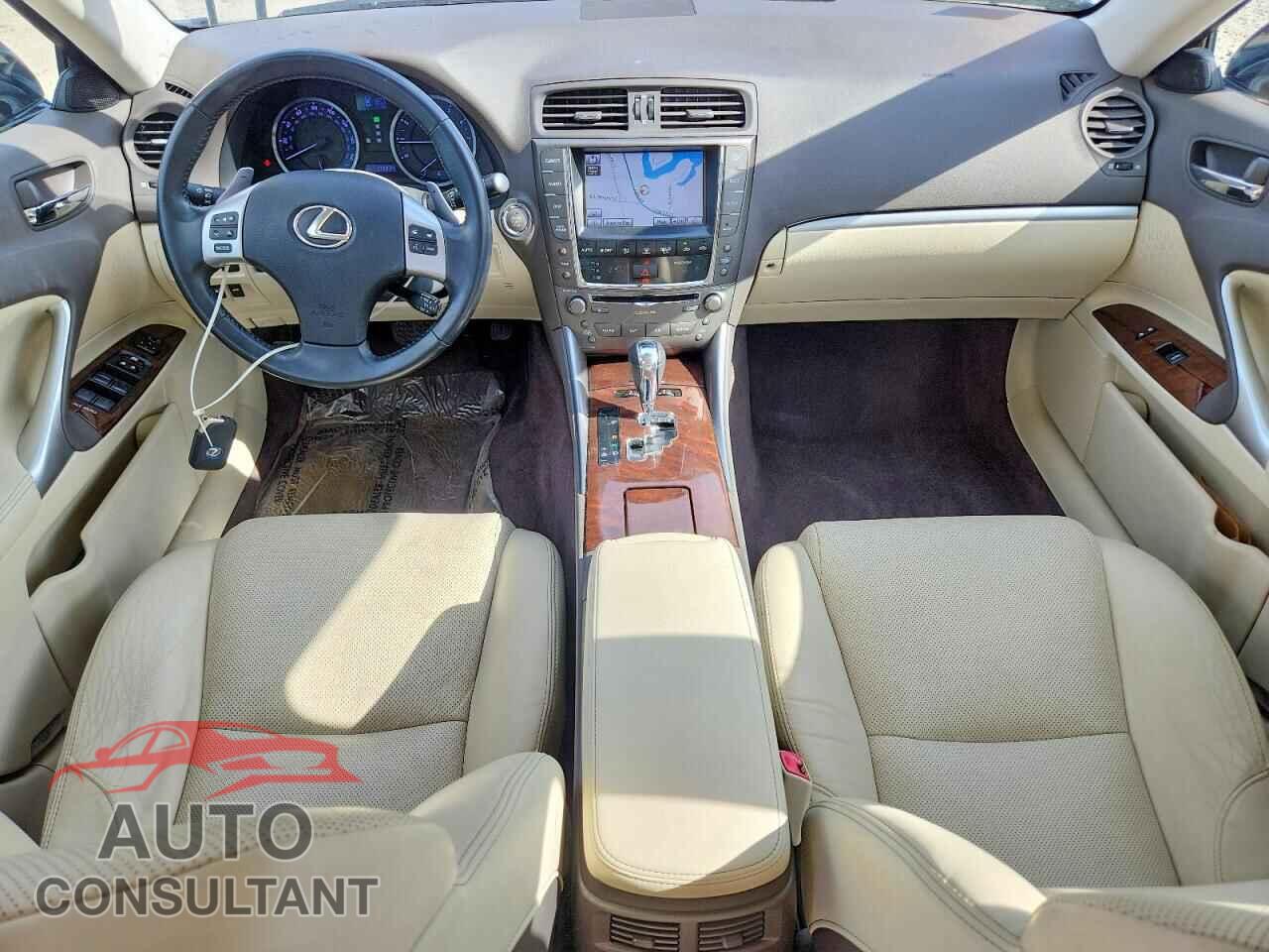 LEXUS IS 2012 - JTHCF5C21C5053348