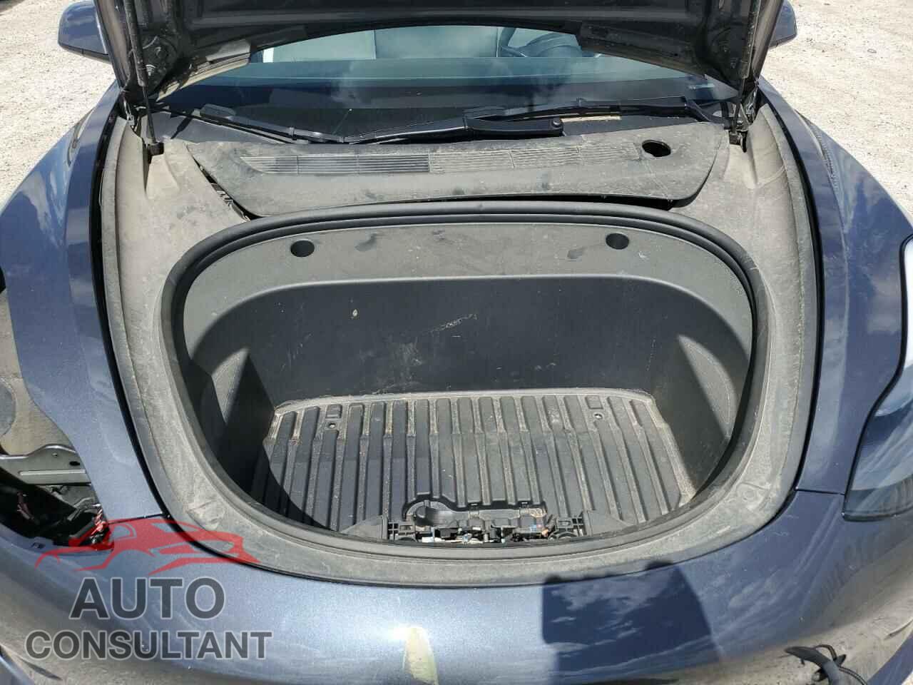 TESLA MODEL 3 2023 - 5YJ3E1EB0PF480129